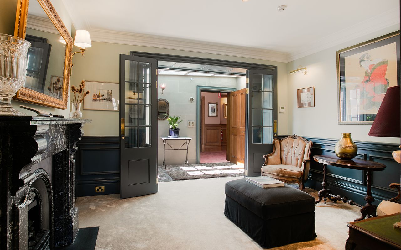 Darling Manor IBO