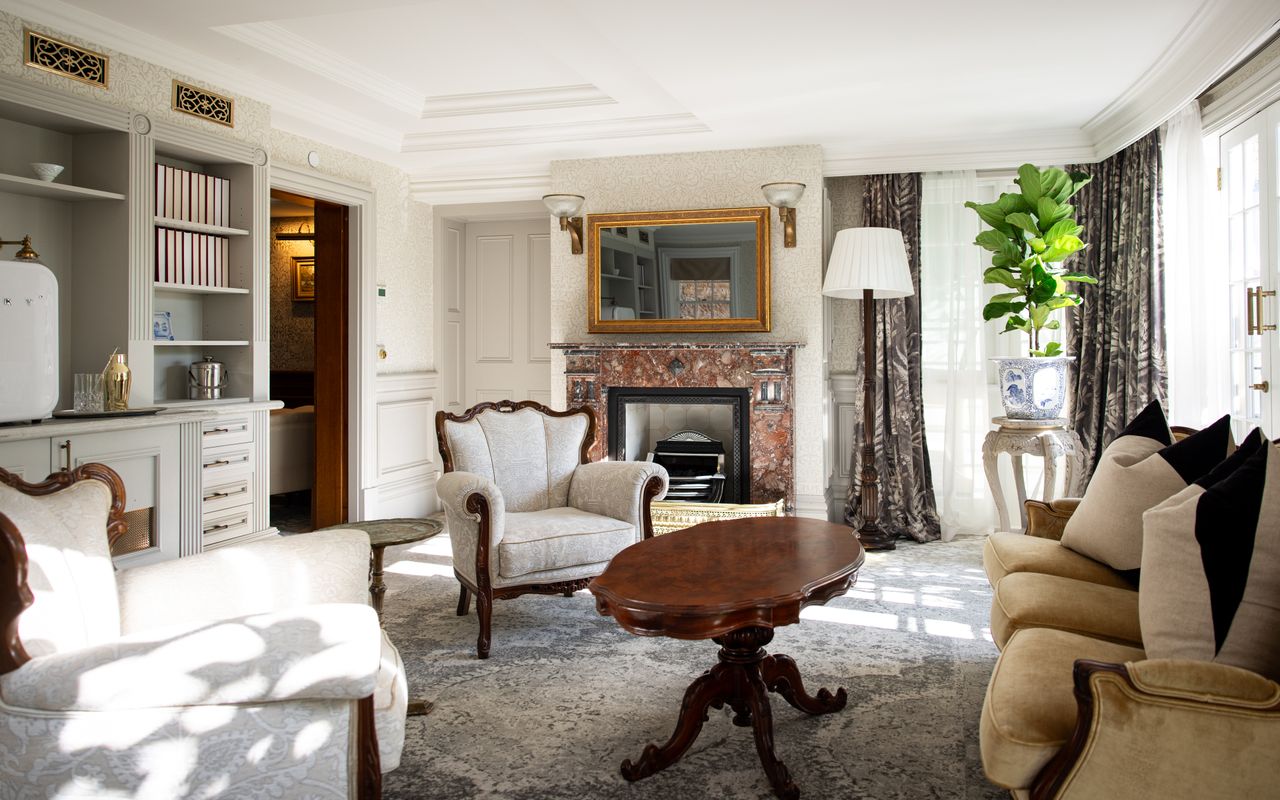 Darling Manor IBO