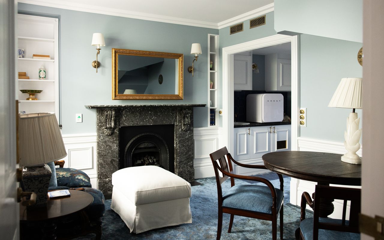 Darling Manor IBO