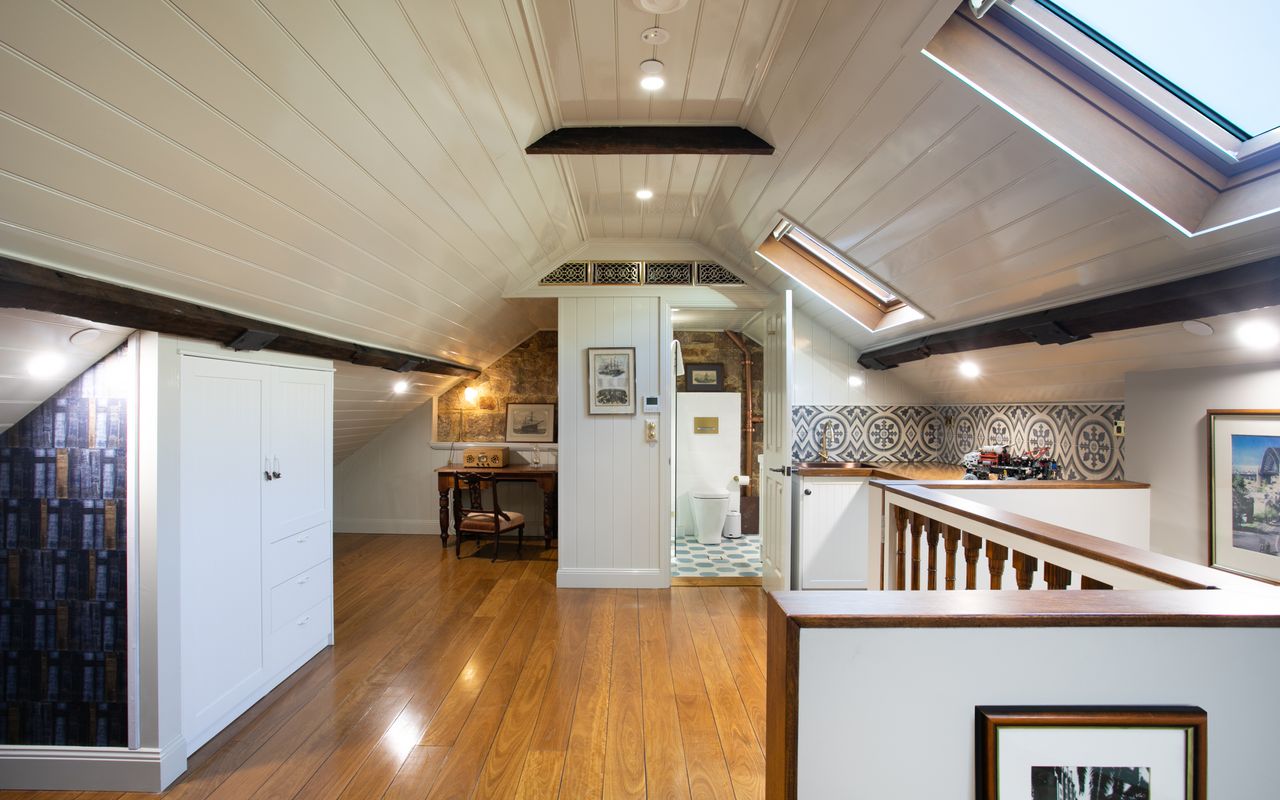 Darling Manor IBO