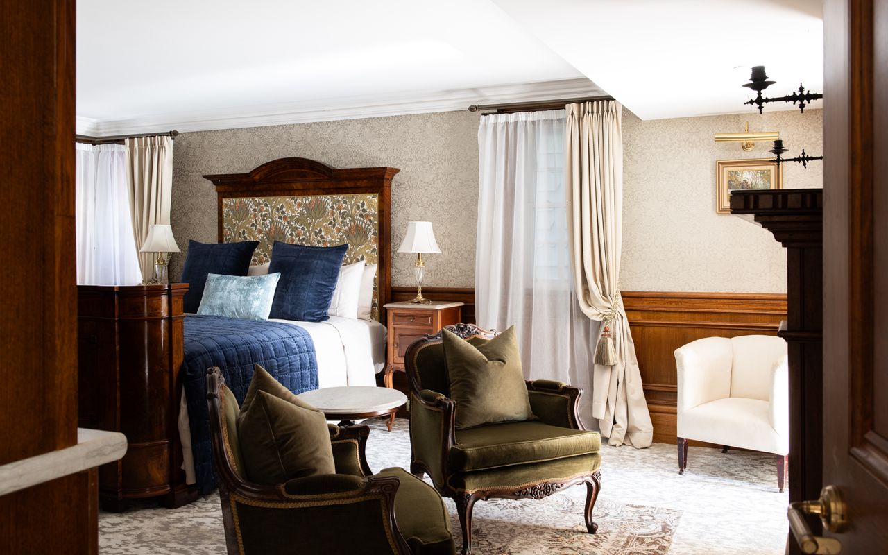 Darling Manor IBO