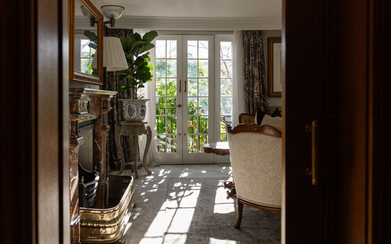 Darling Manor IBO