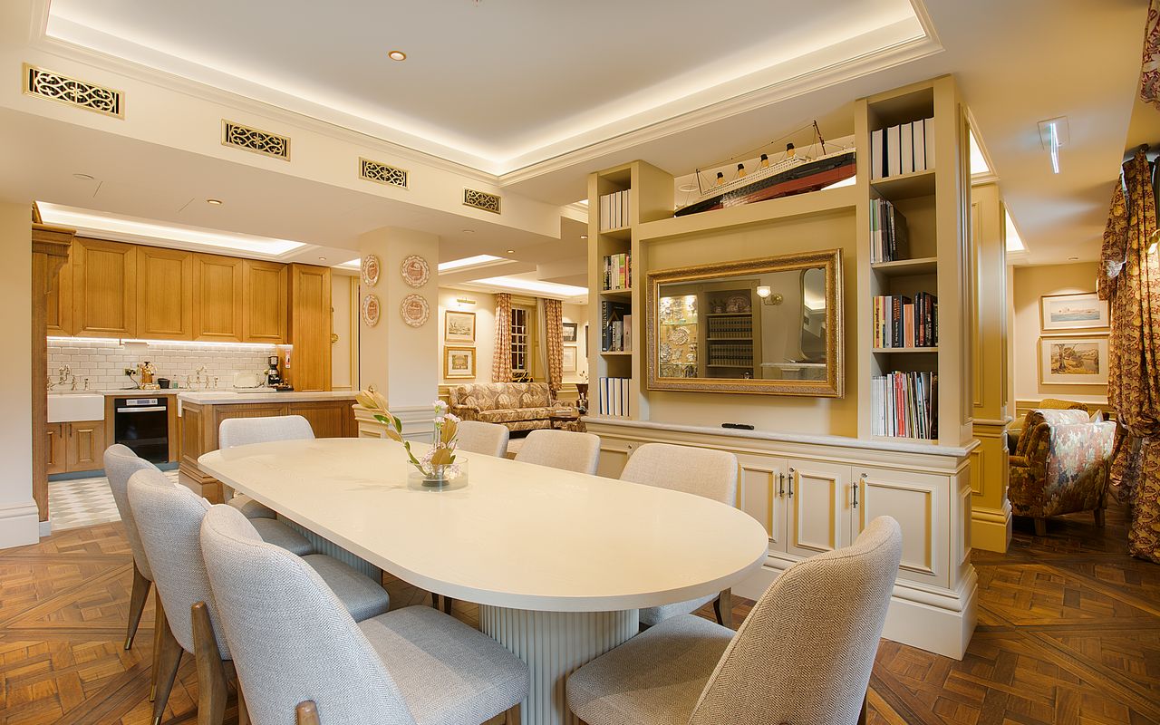 Darling Manor IBO