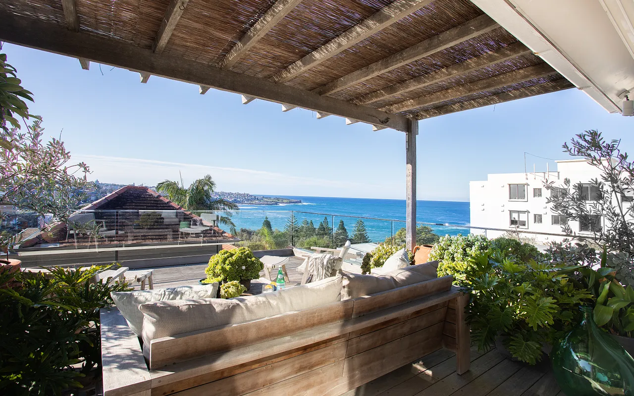 Breezy Coast, Coogee IH