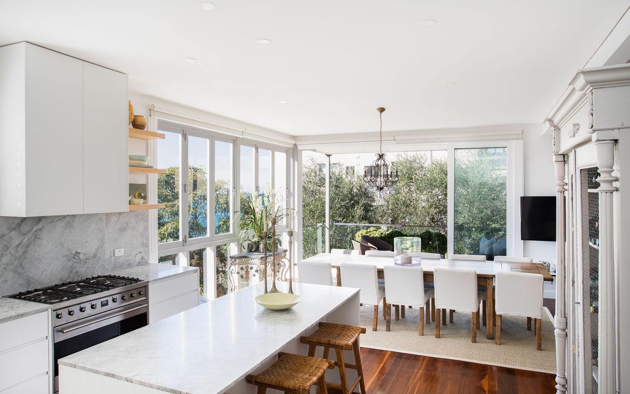 Breezy Coast, Coogee IH