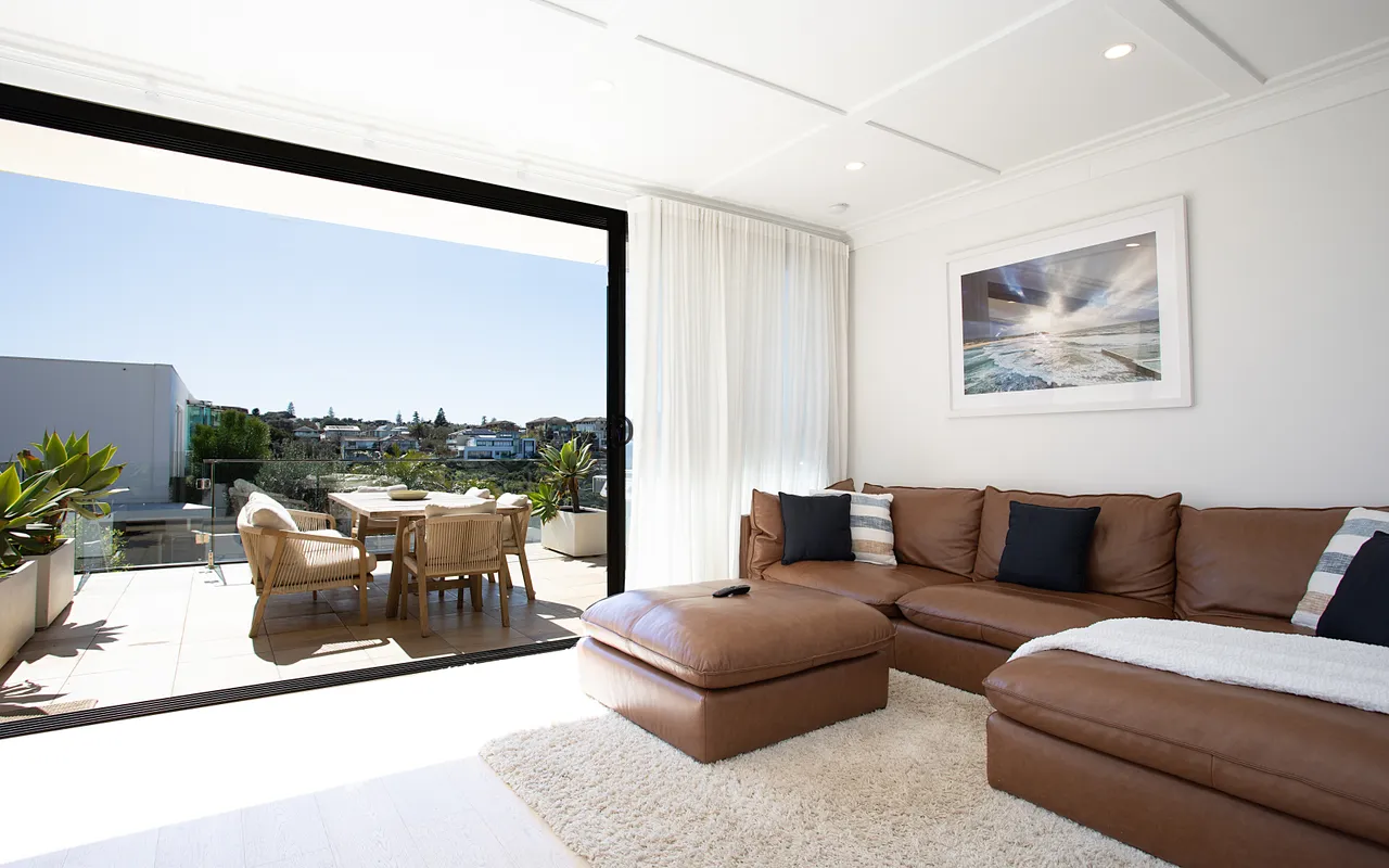 Azure Bay, Coogee IH