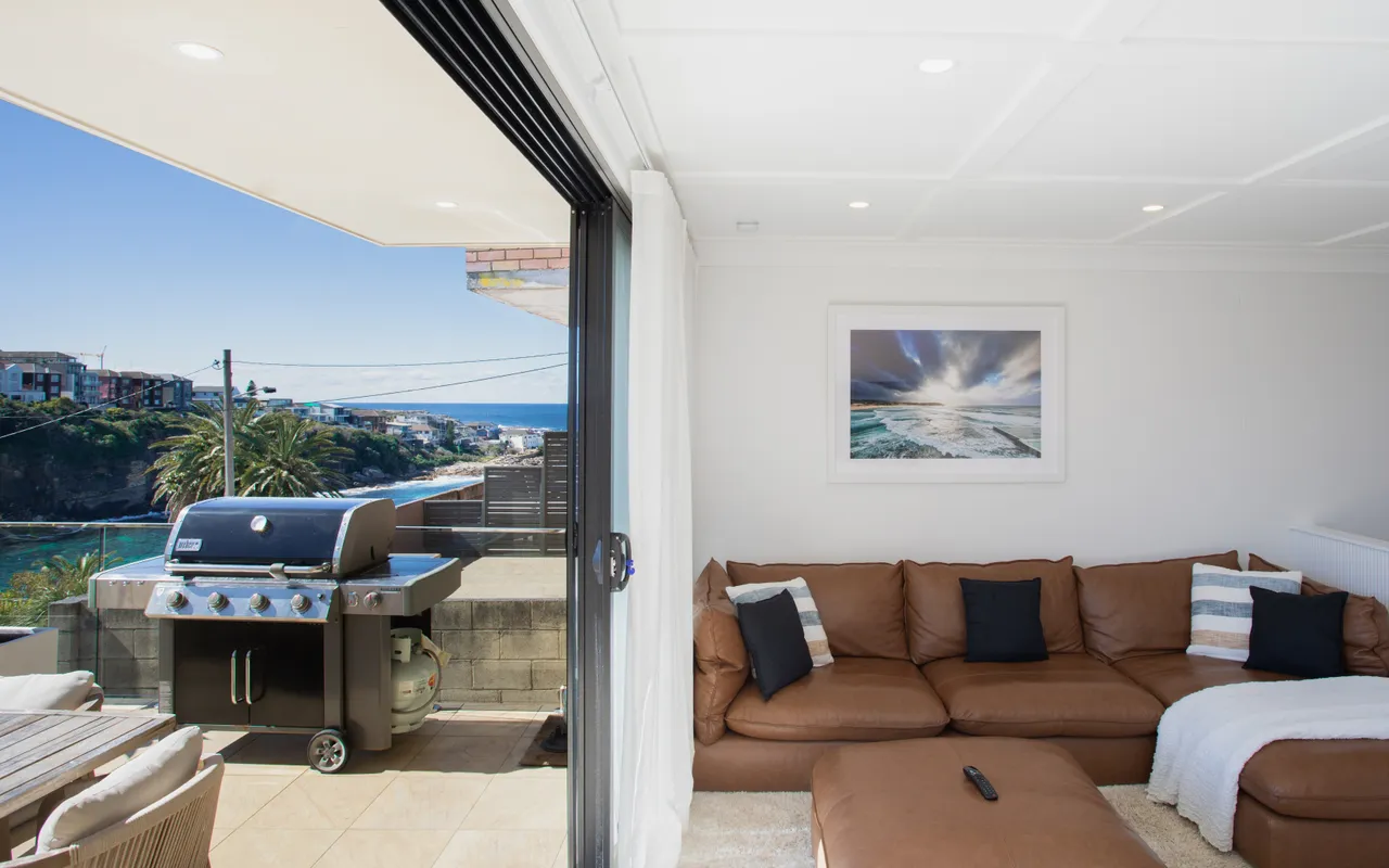 Azure Bay, Coogee IH
