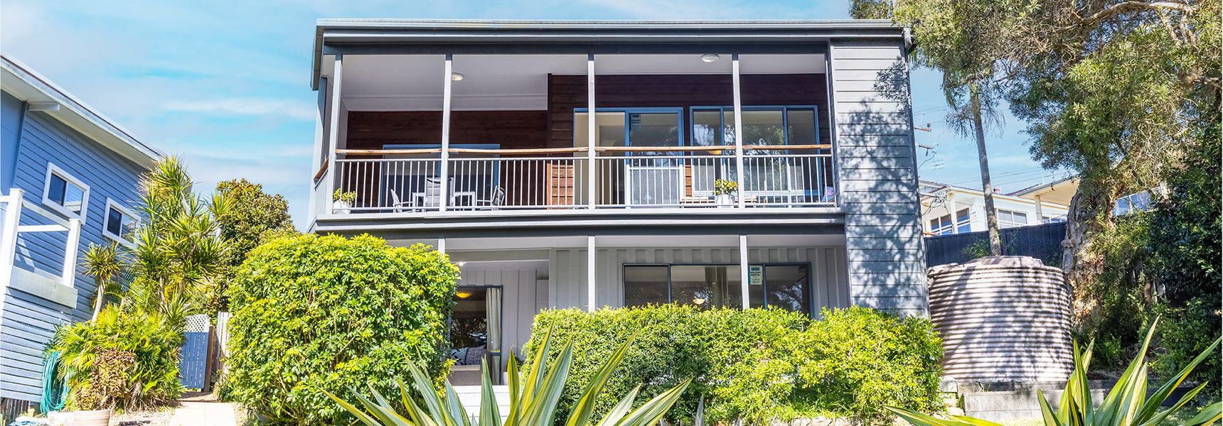 Baggies On Dutchies, 9 Burbong Street – Large Pet Friendly house with Aircon, Boat Parking & Waterviews