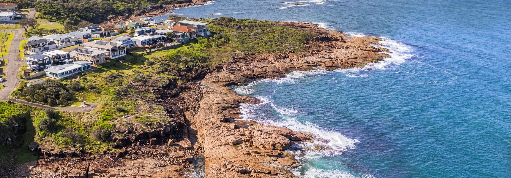 Ocean Views, 4 Ocean Street – air conditioned luxury with beautiful ocean views