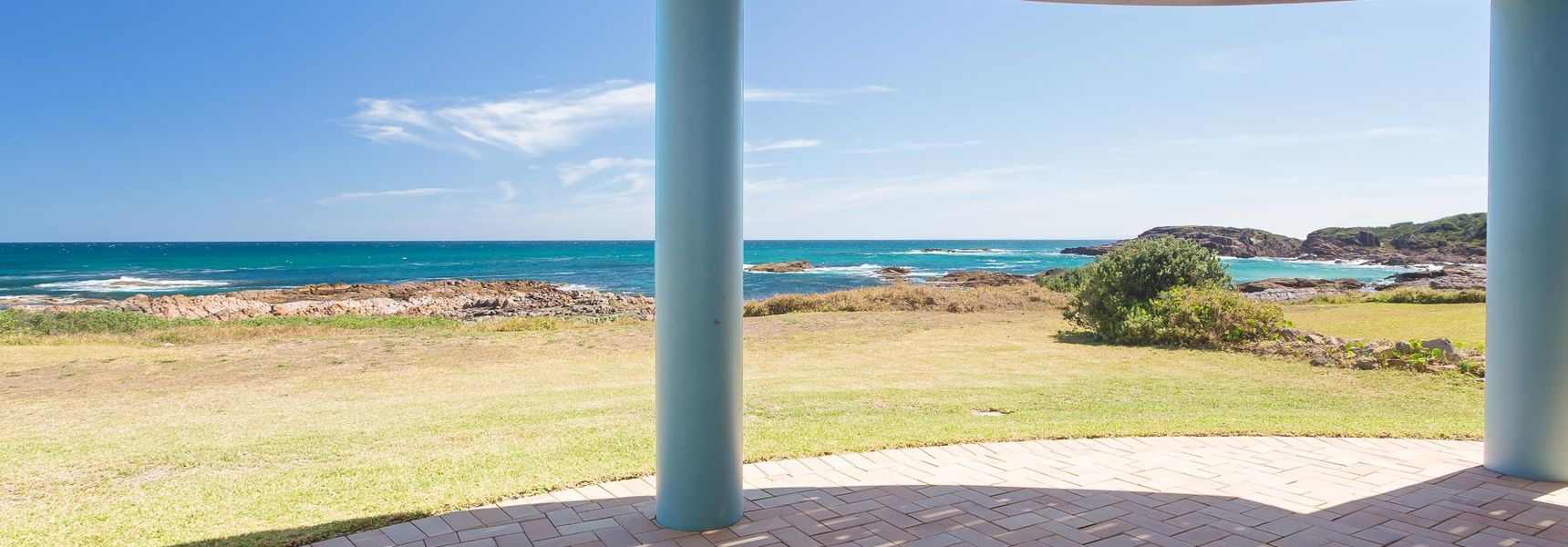 The Whale Watcher, 1/6 Birubi Lane – waterfront unit with stunning views, level access