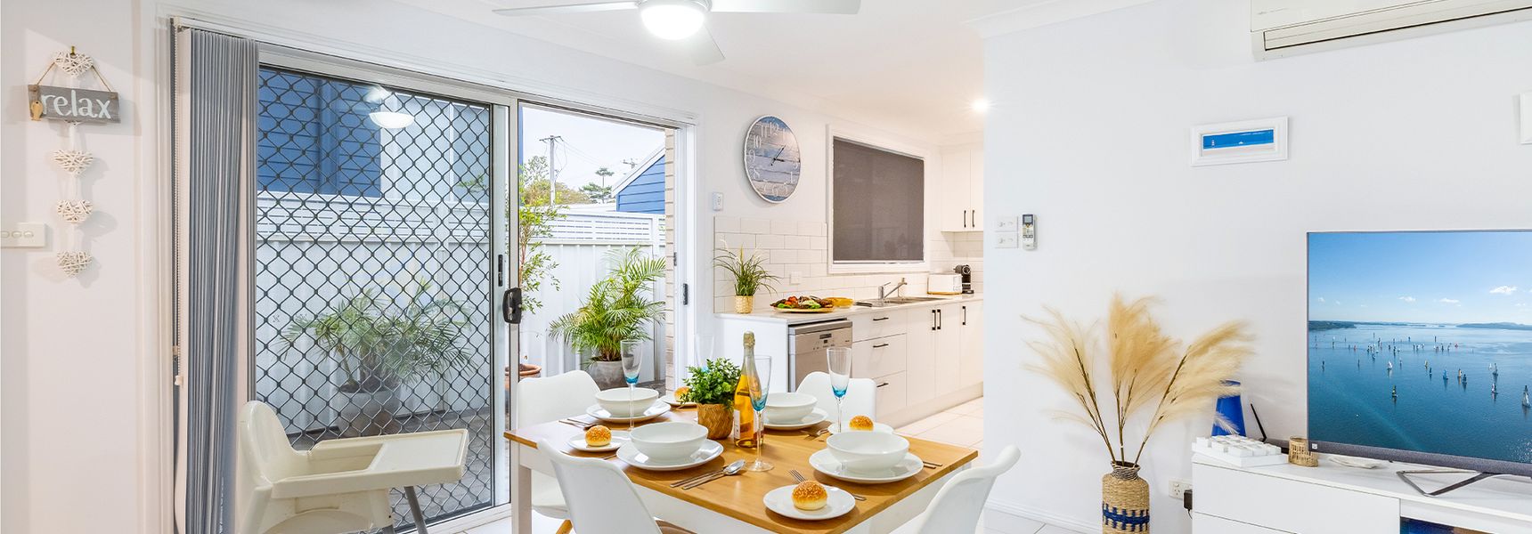 Sapphire Sands, 1/52 Boulder Bay Rd – air con, Wi-Fi, Cot & Highchair