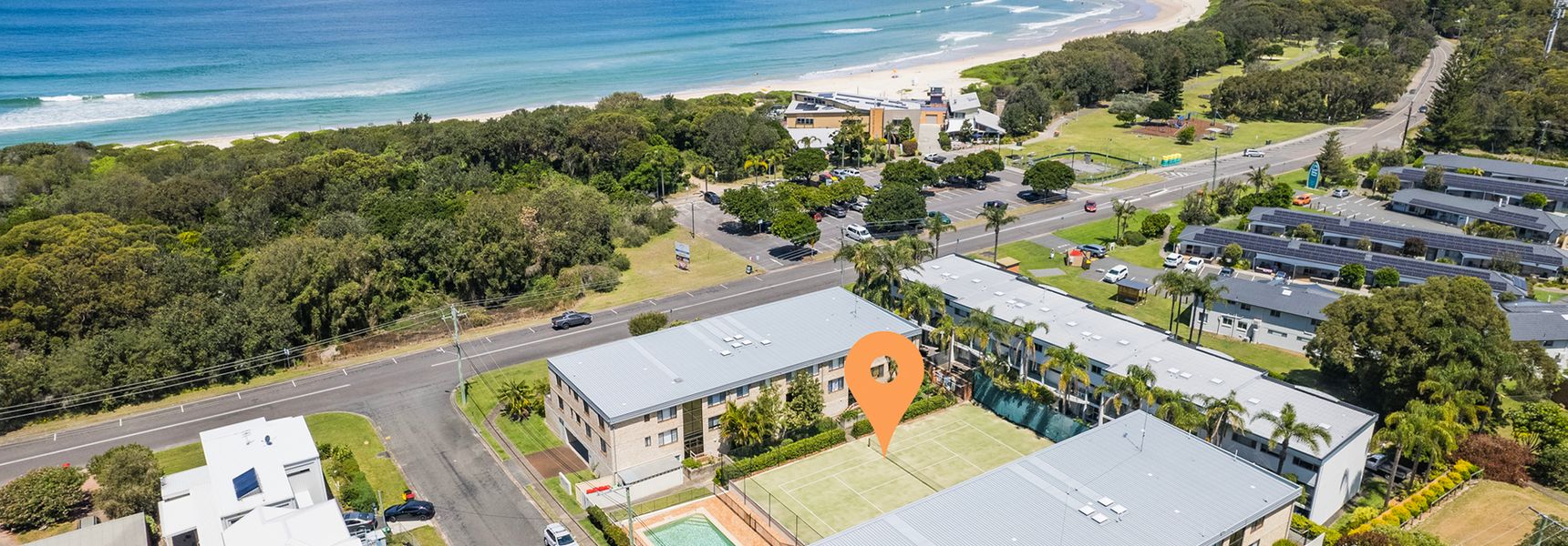 The Dunes, 8/38 Marine Dr – complex pool, tennis court and Wi-Fi