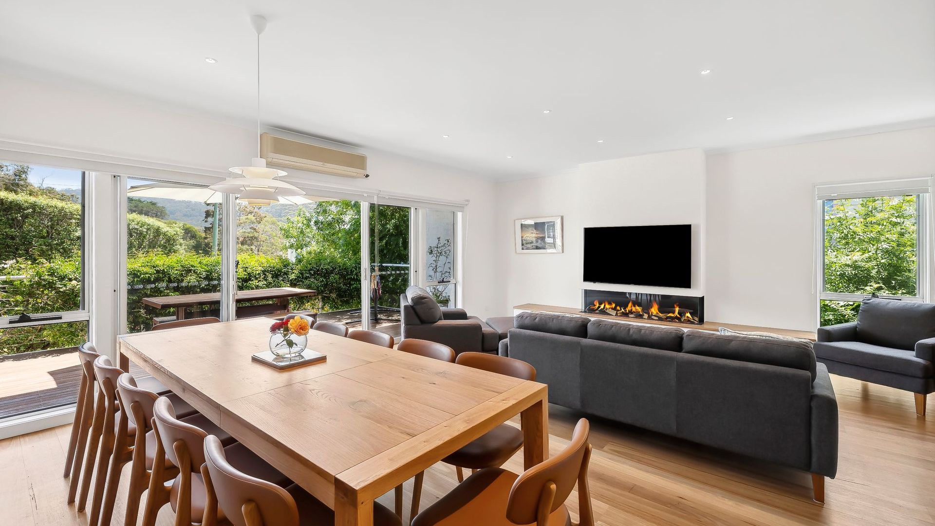 Luxury Lorne