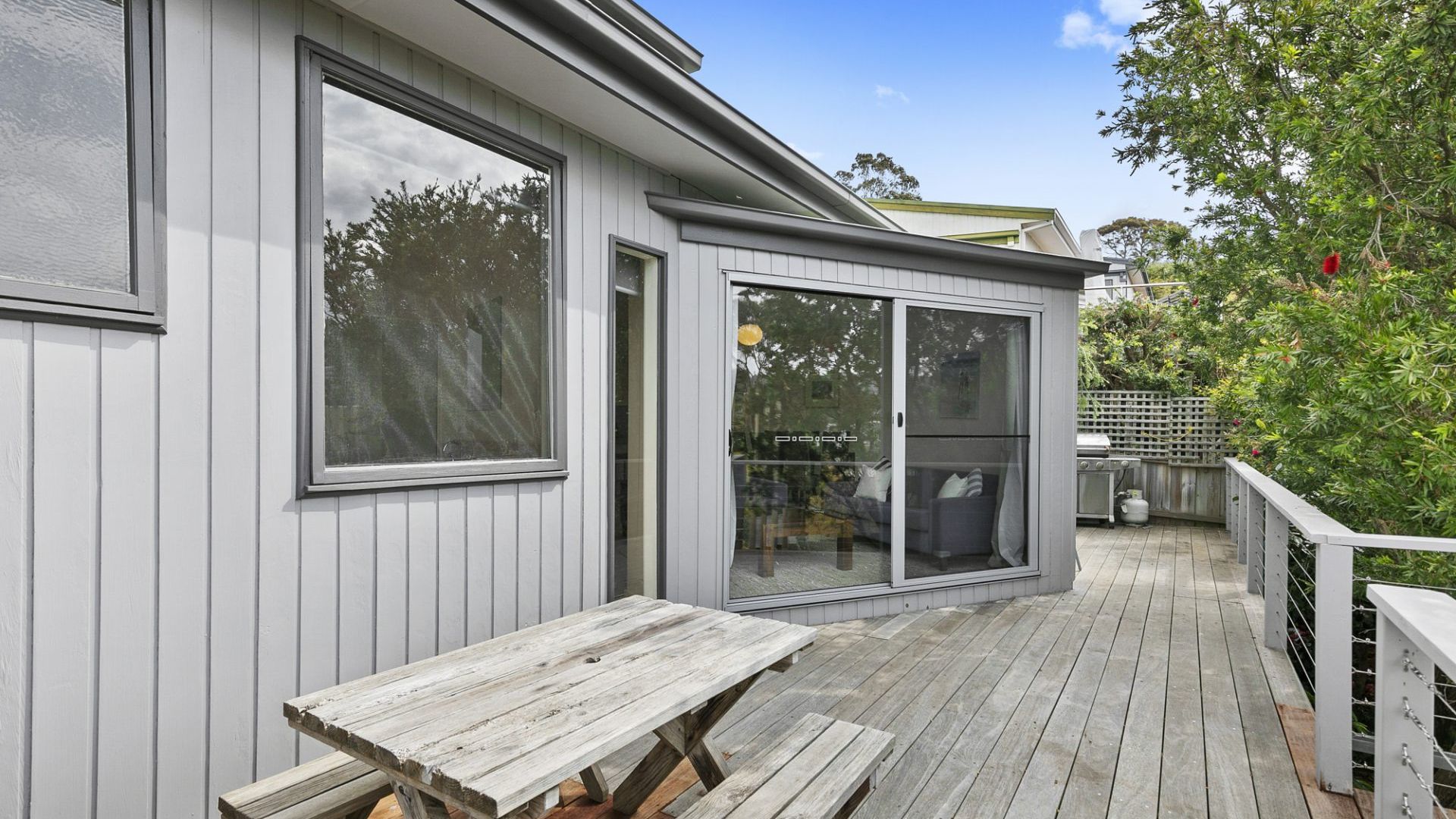 Seabreeze – Central Lorne