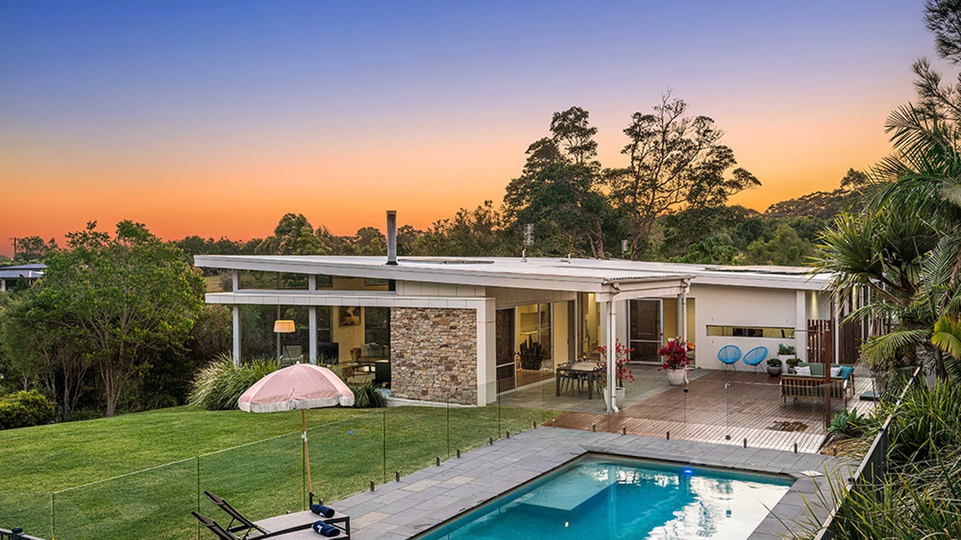 Broken Ridge – luxury bushland oasis with pool