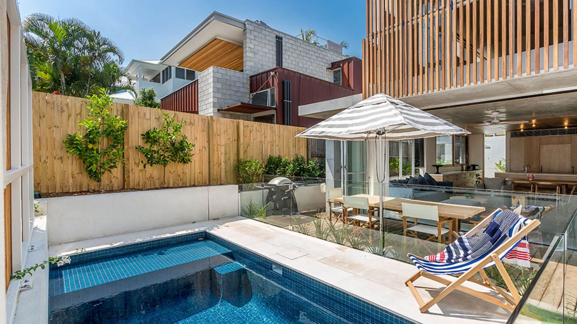 Driftwood Three at Clarkes Beach – includes pool