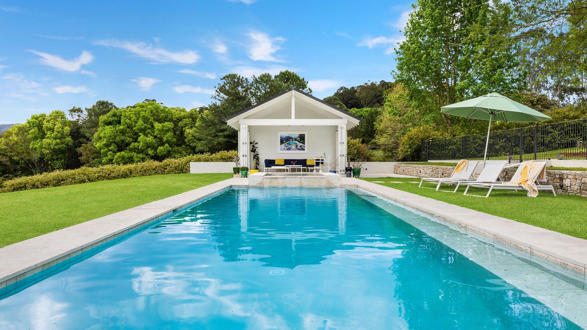 Fairway – luxury Federal retreat with 14m pool