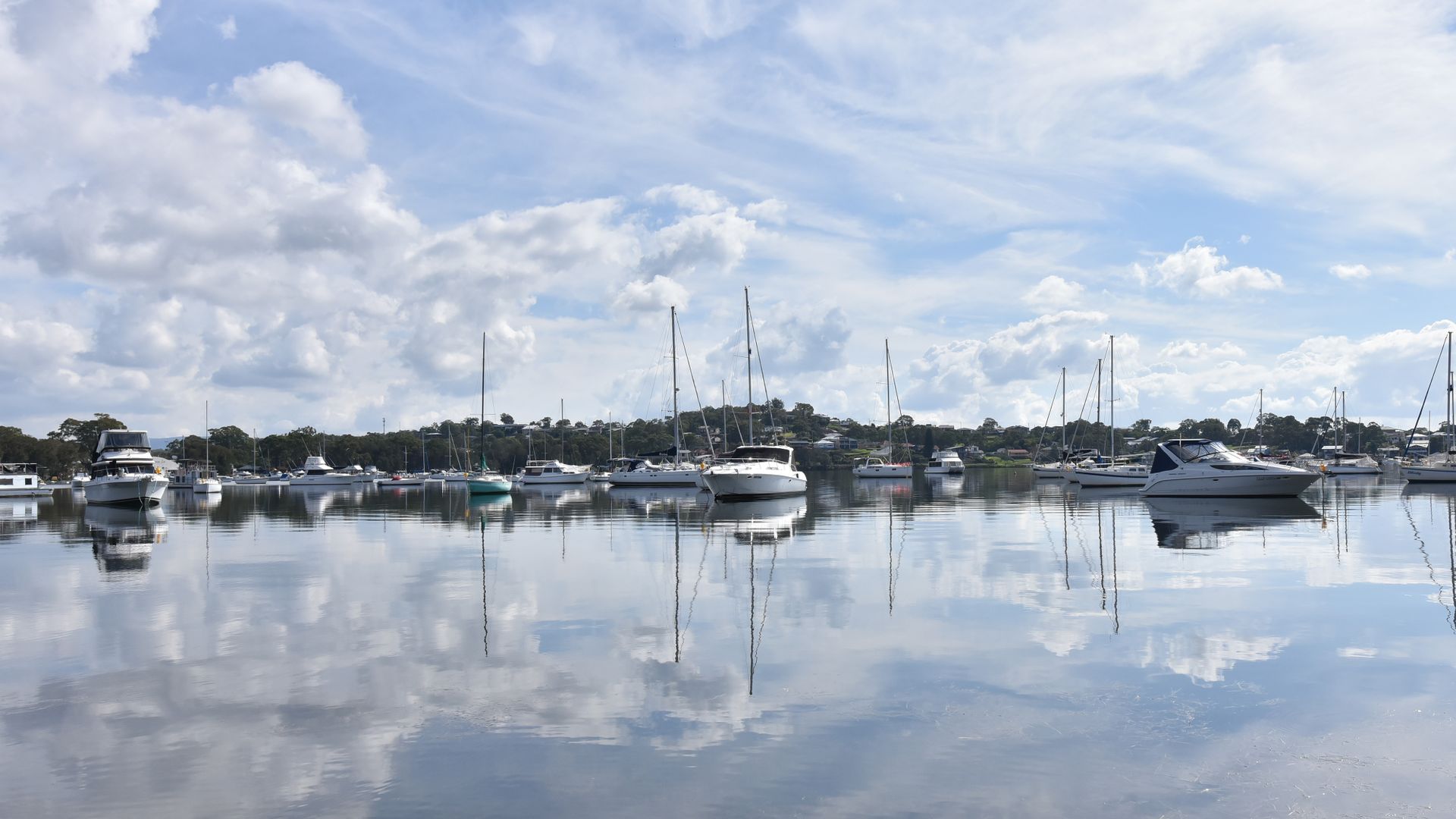 Wangi Lakehouse – renovated Lake Macquarie lakefront Location