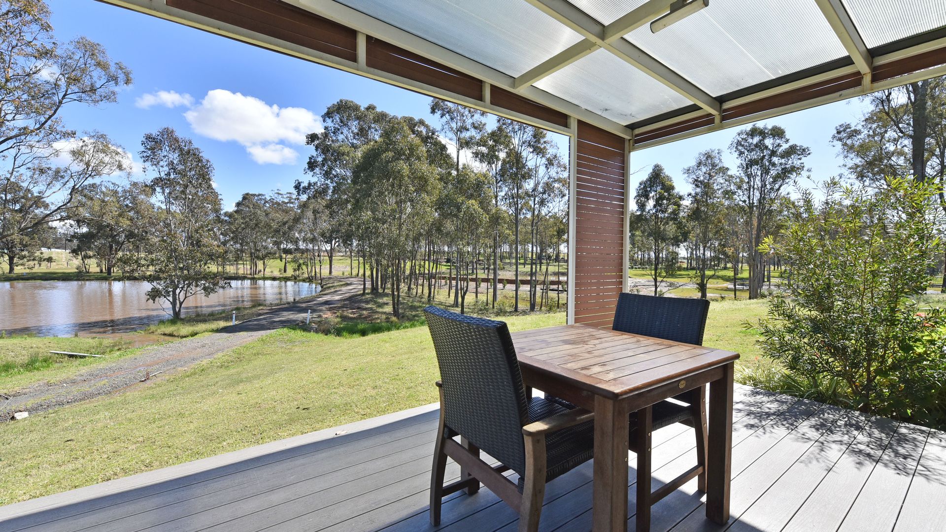 Ironbark Hill Spa Bath Villa 4 – Novato