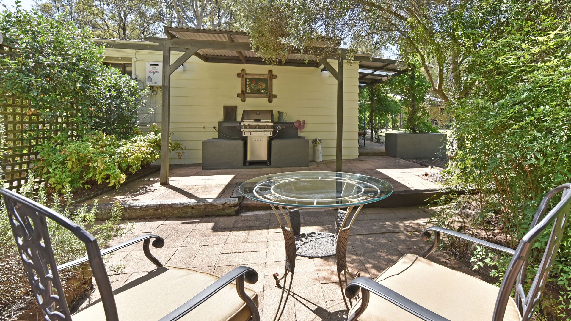 Olive Grove 1 Studio with Wifi in Central Vineyard Area