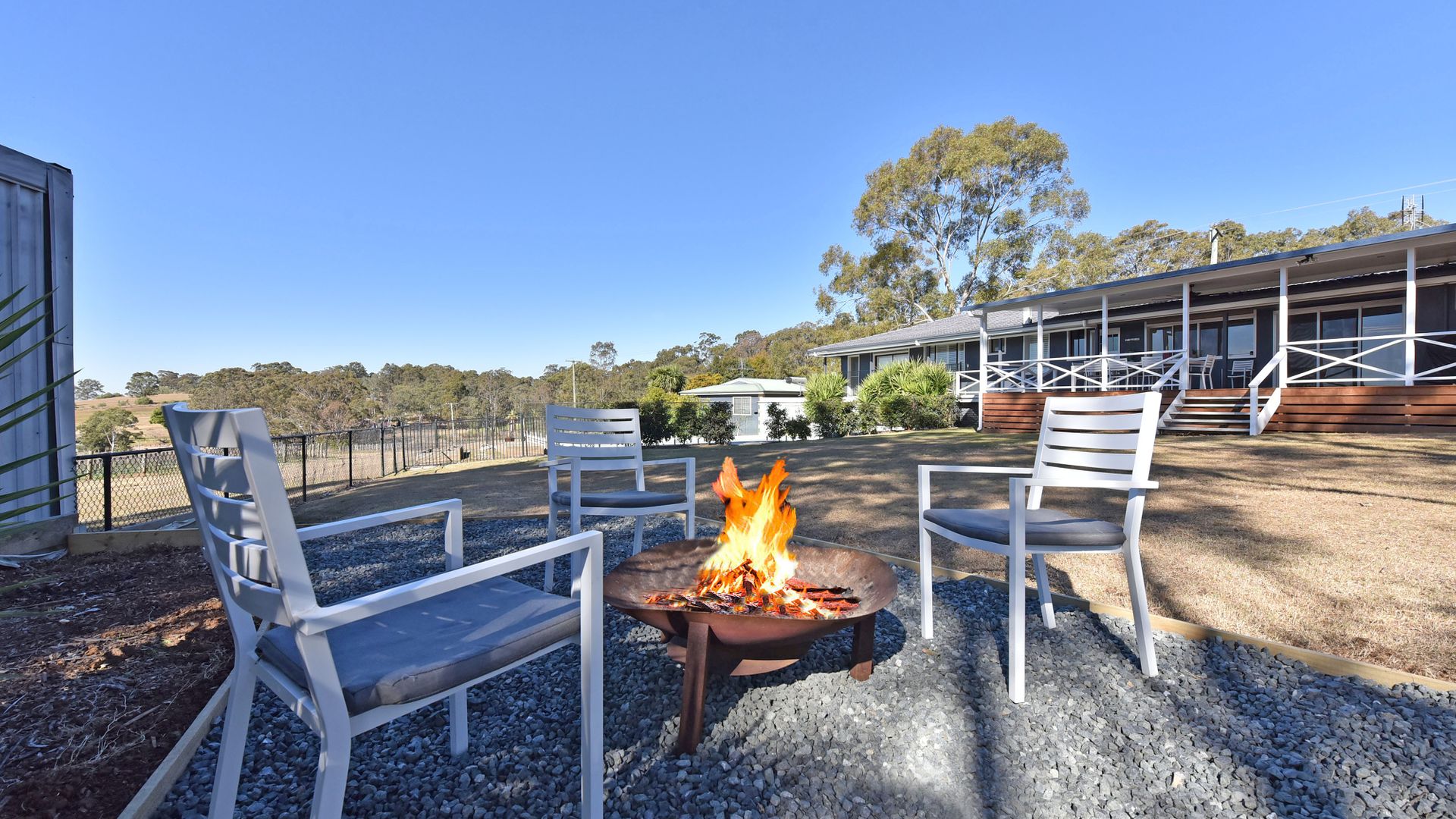 Palmers Lane On Vineyard Homestead