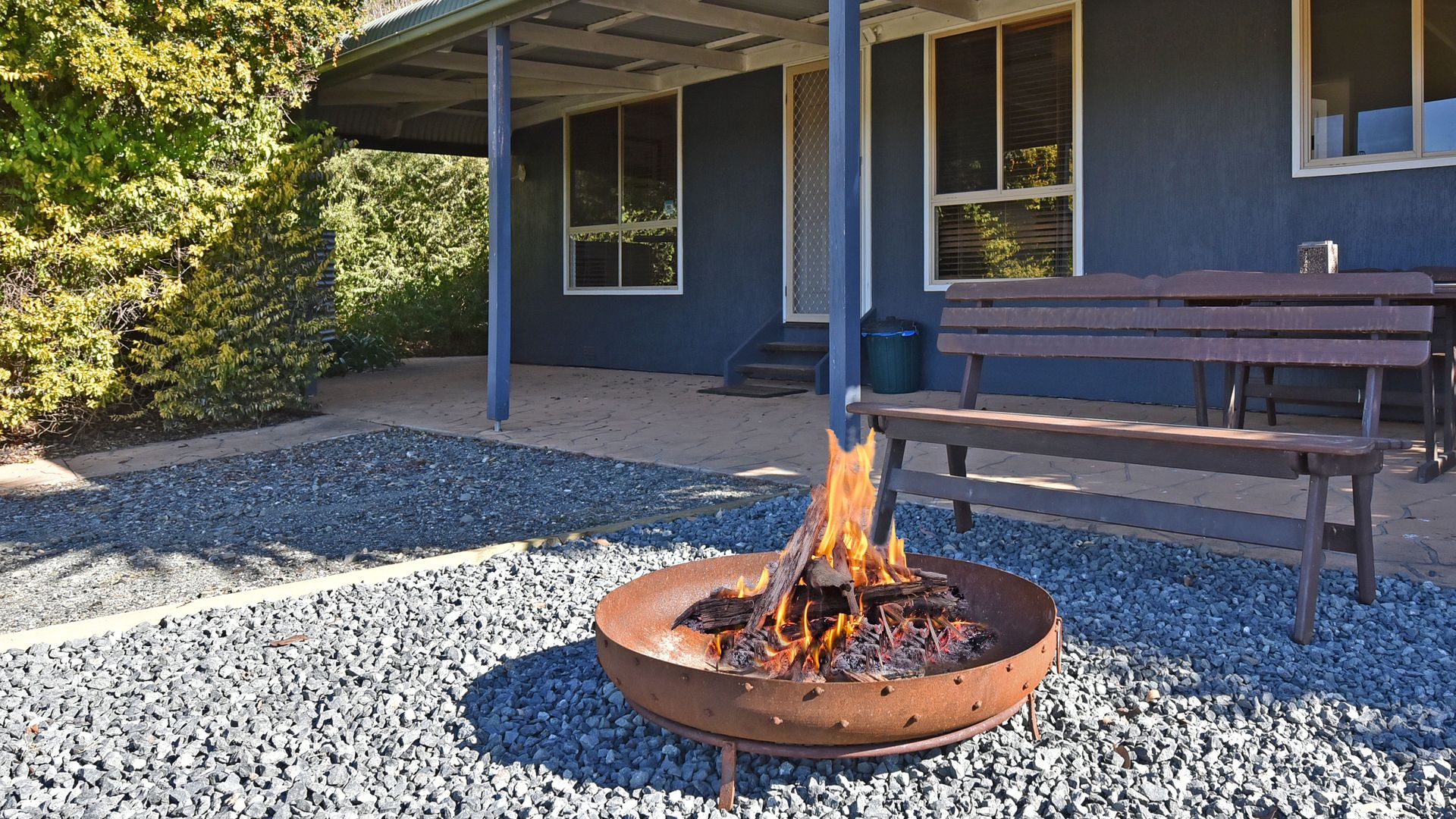 Palmers Lane Vineyard Estate and Retreat with Pool offers a large 6br home and 2br cottage