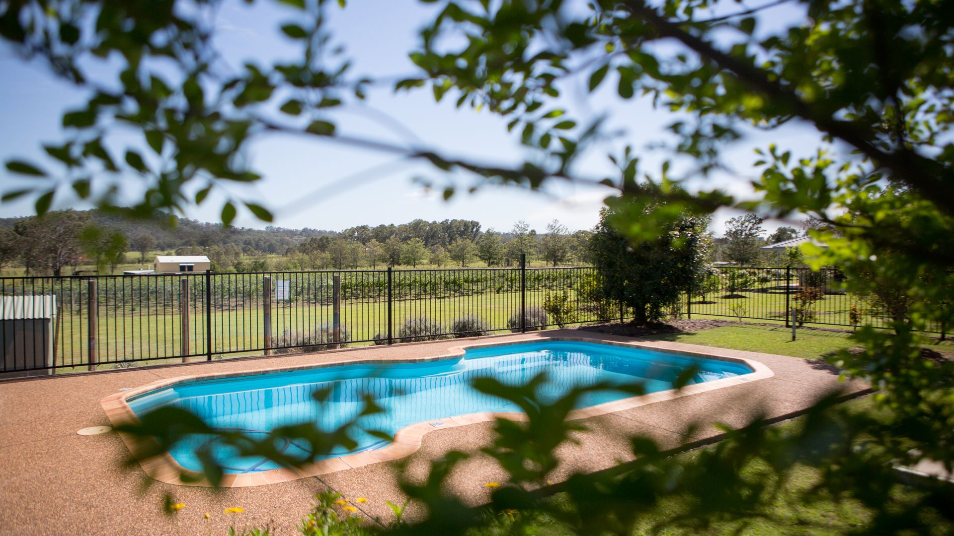 OMG! Luxe Estate with Amazing Pools 