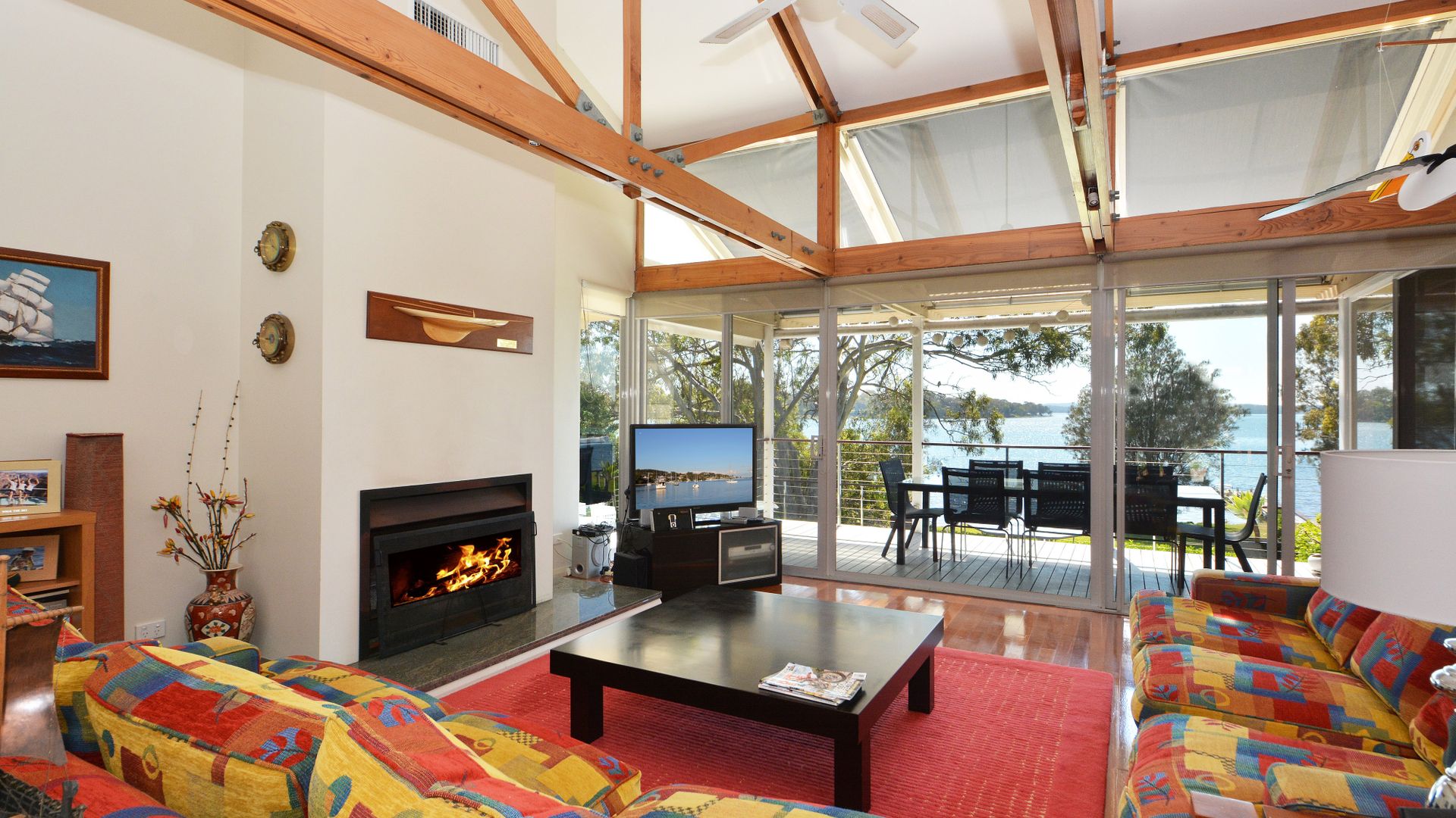 Lake Macquaries’ Edgewater Lakehouse at Morisset Memories 