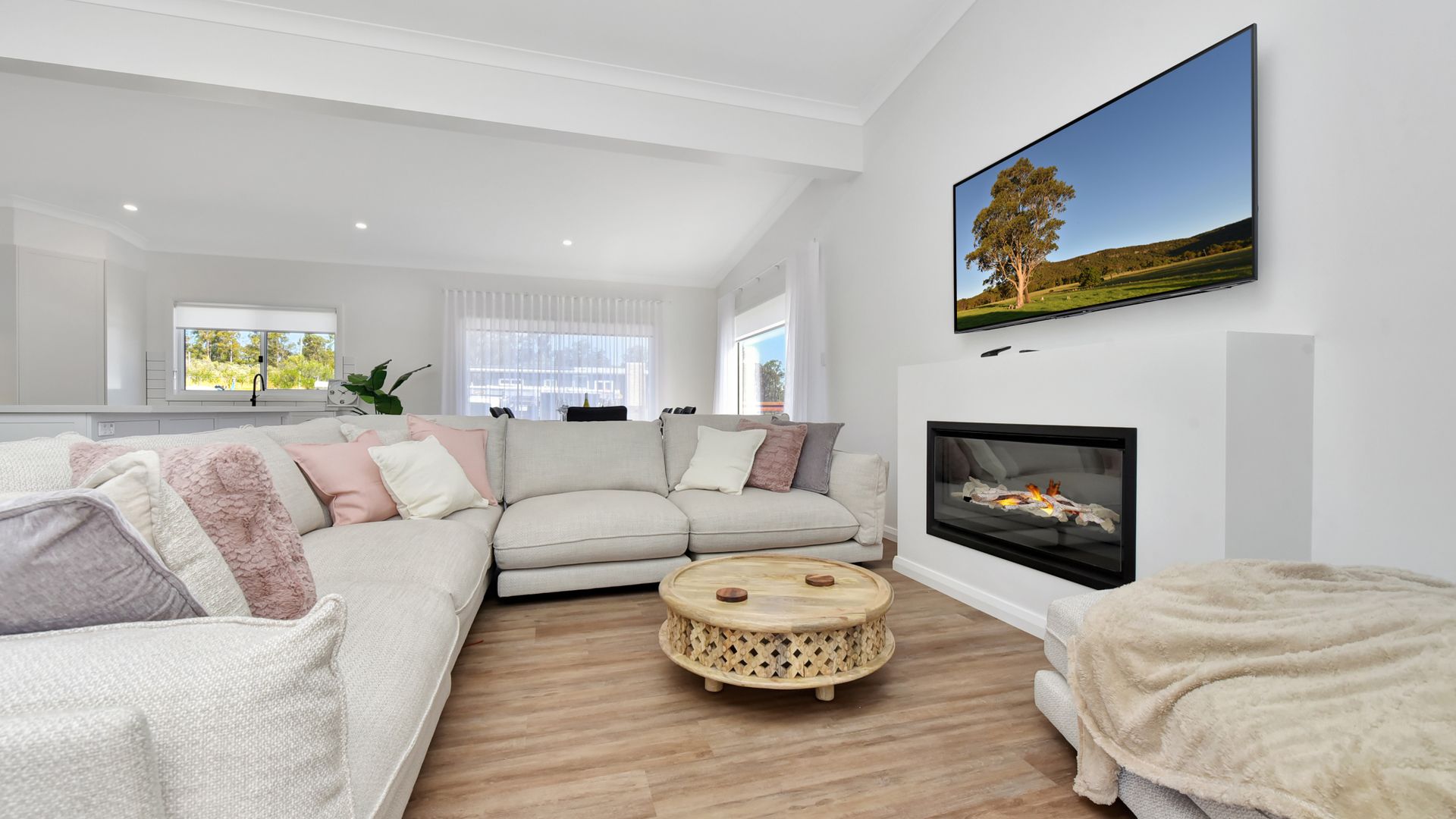 Magpie 3 - Living Room