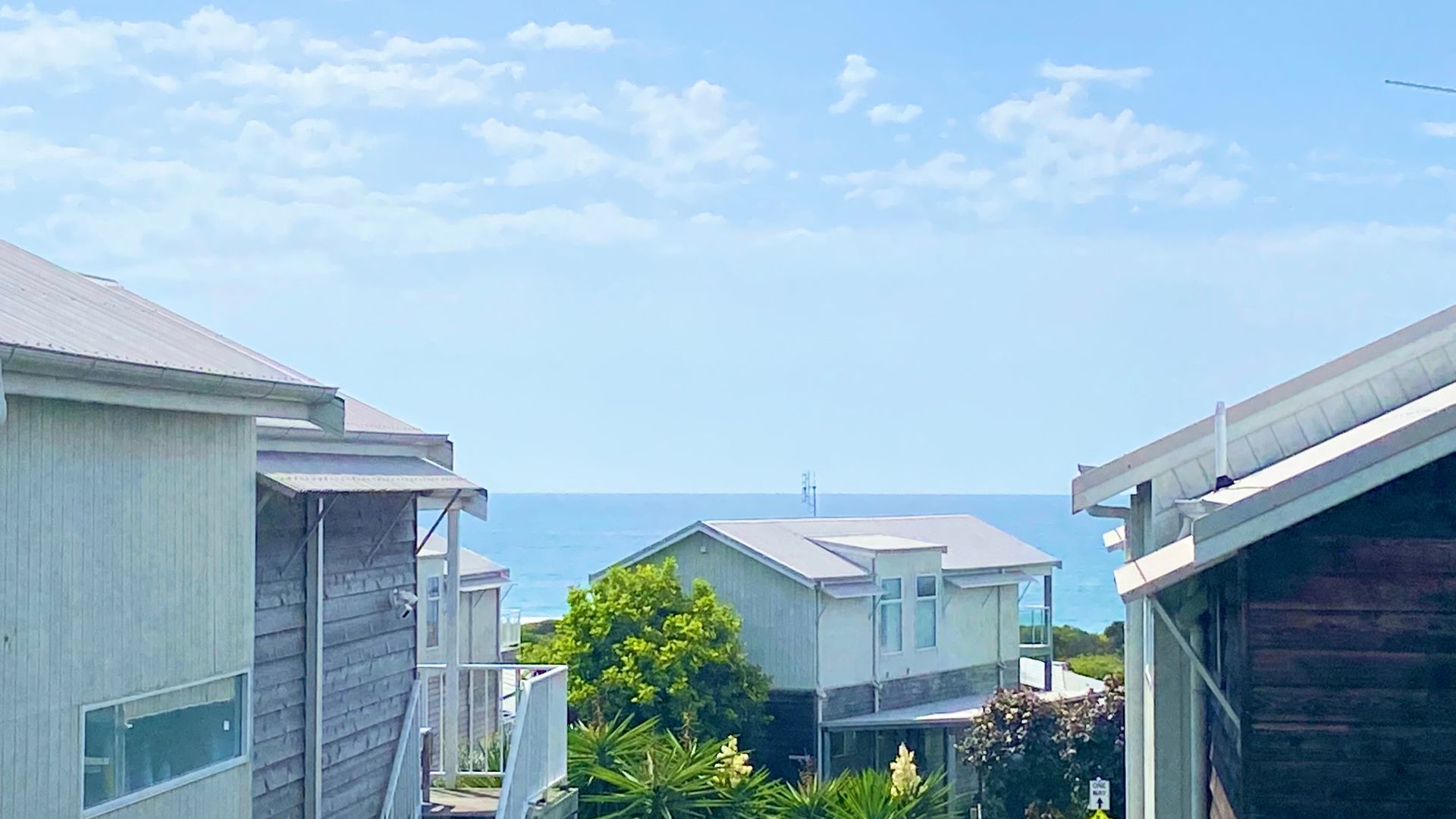 Azure Tides at Caves Beach Villas