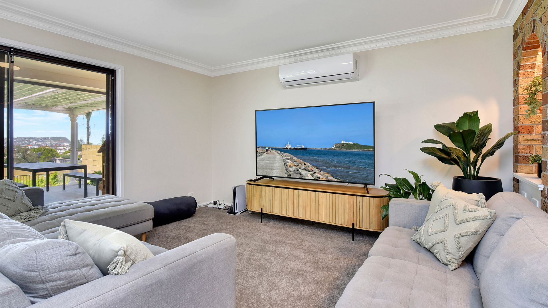 Merewether Summer Beach Getaway
