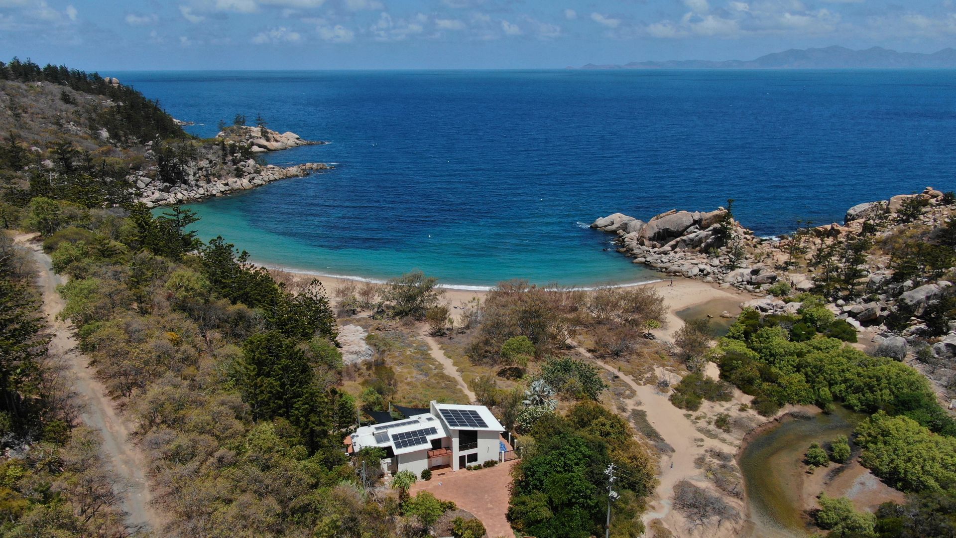The Beach House at Arthur Bay