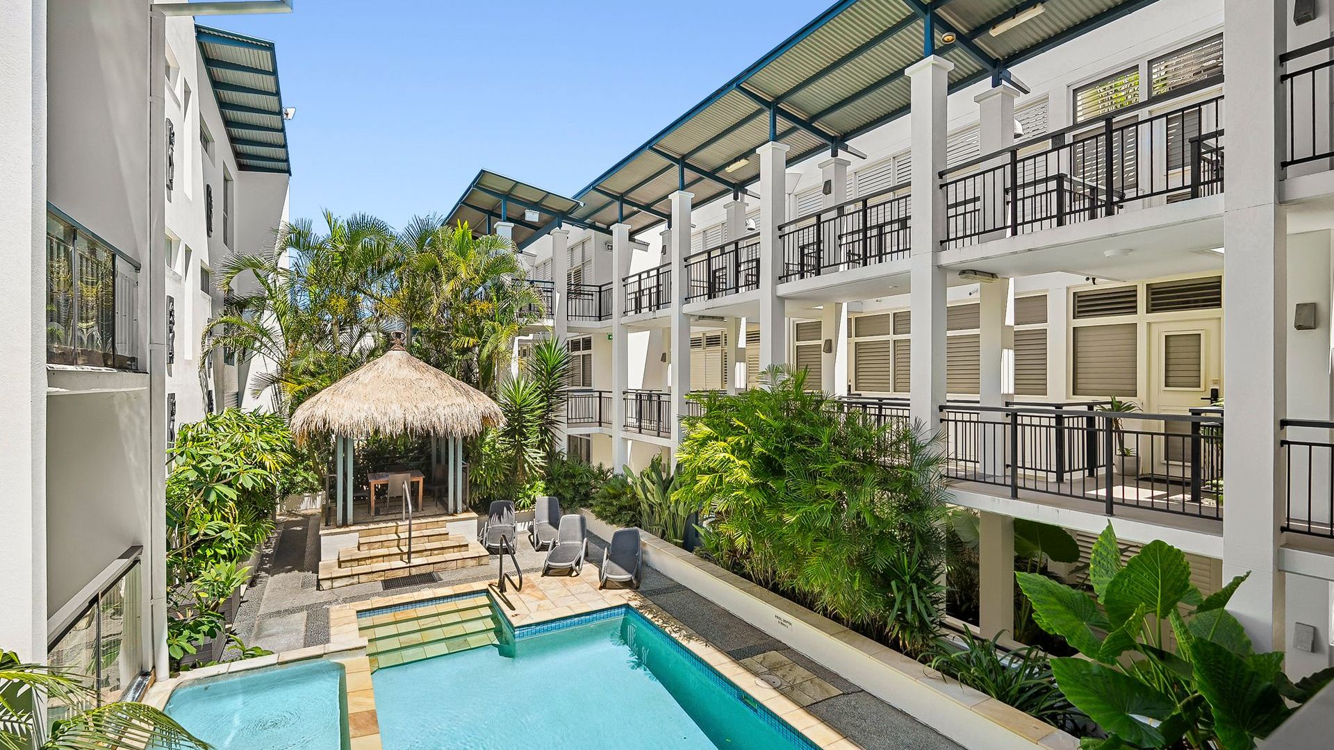 Paradiso 3 Bedroom Ocean Front Roof Top Spa 336