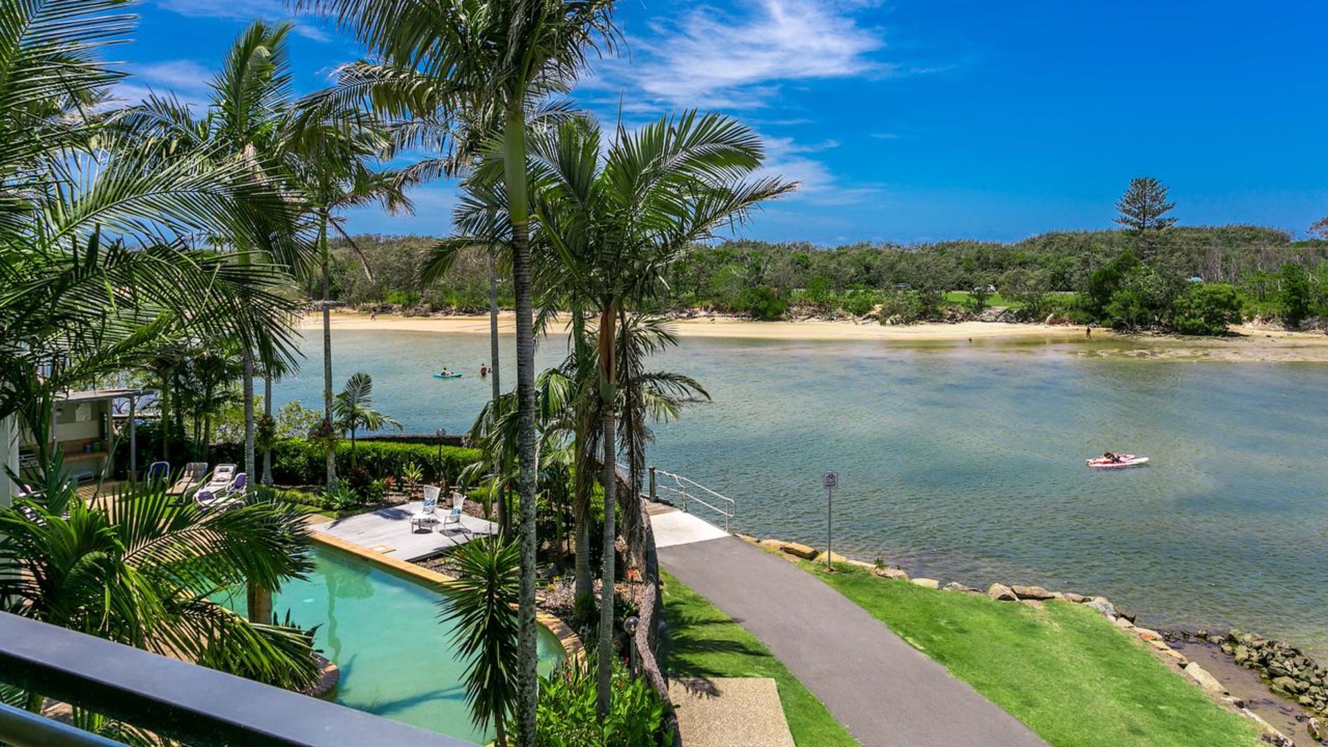 Sunrise Cove  2 Bedroom Basic Waterfront 16