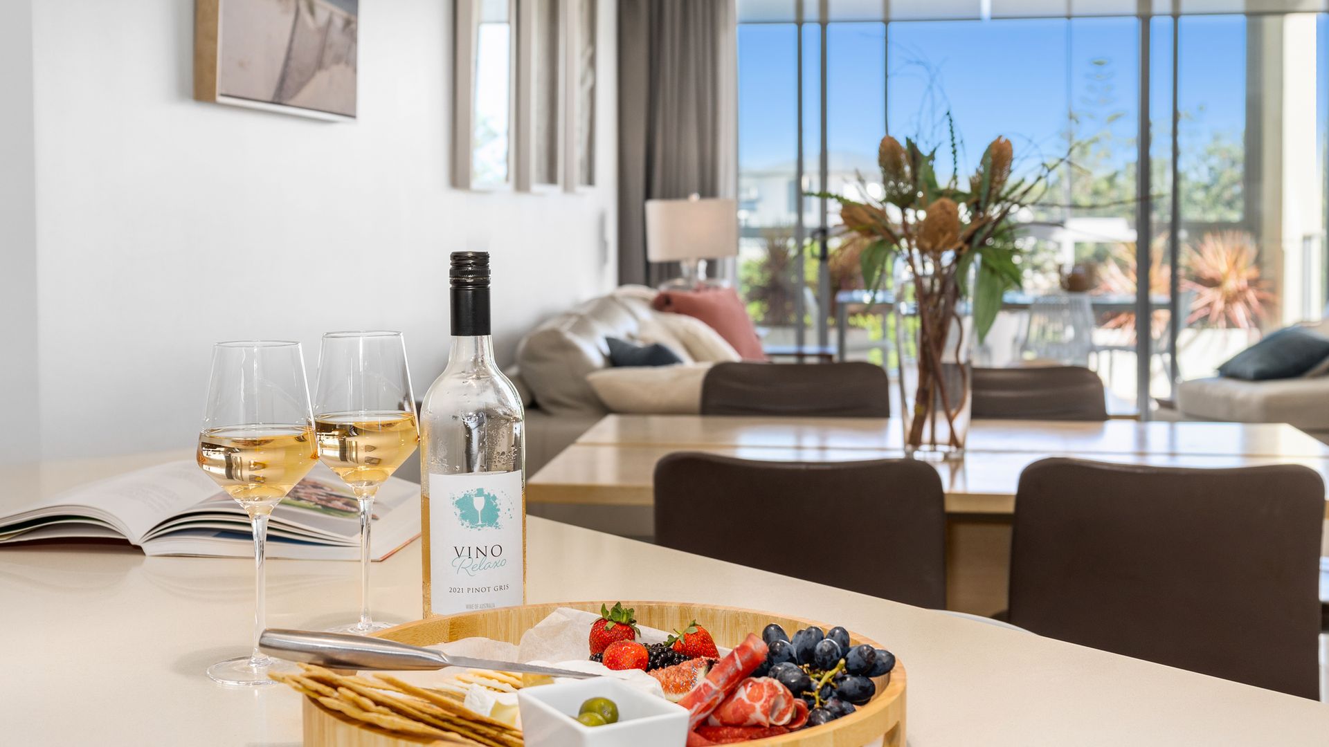 Luxury Apartment 1206 at Bells Boulevard