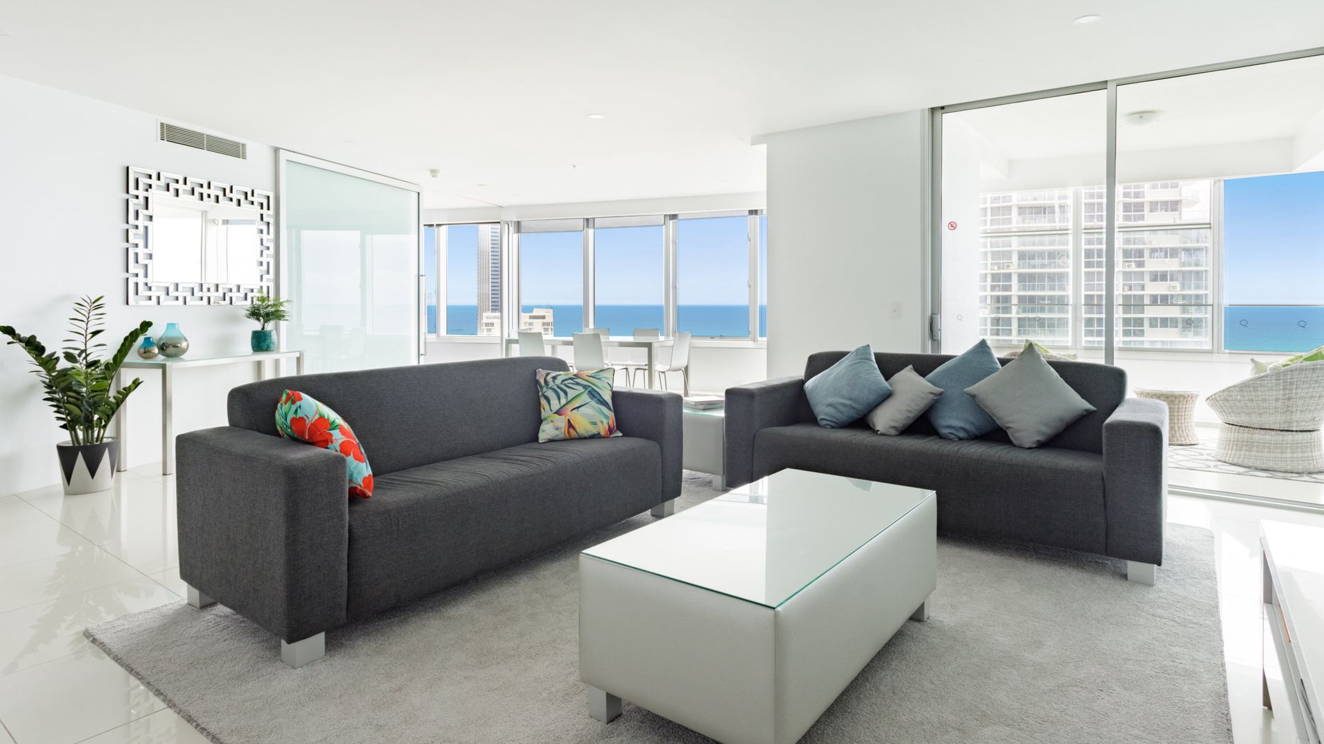 Luxury Private 3 Bedroom at the Q Surfers Paradise