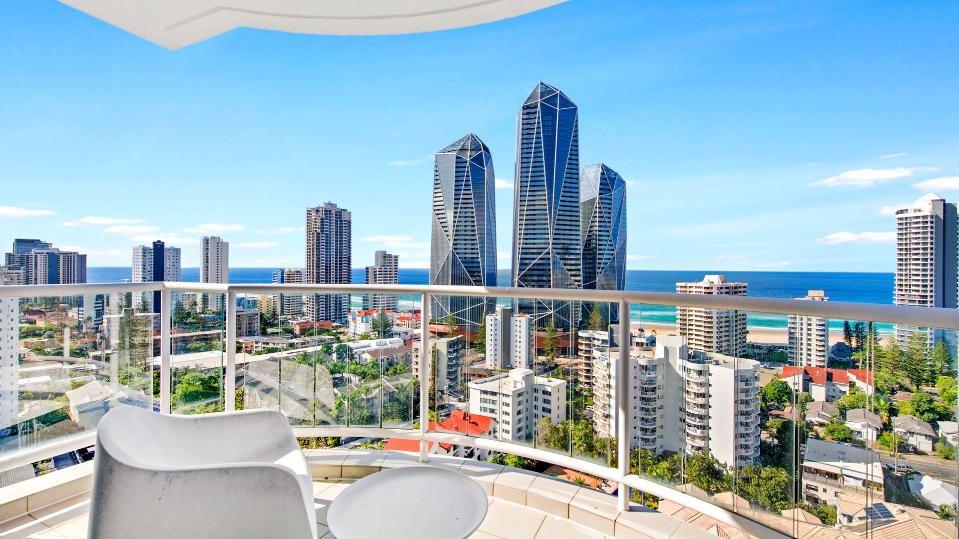 Gold Tower 16th Level Private 2 Bedroom Dual Key