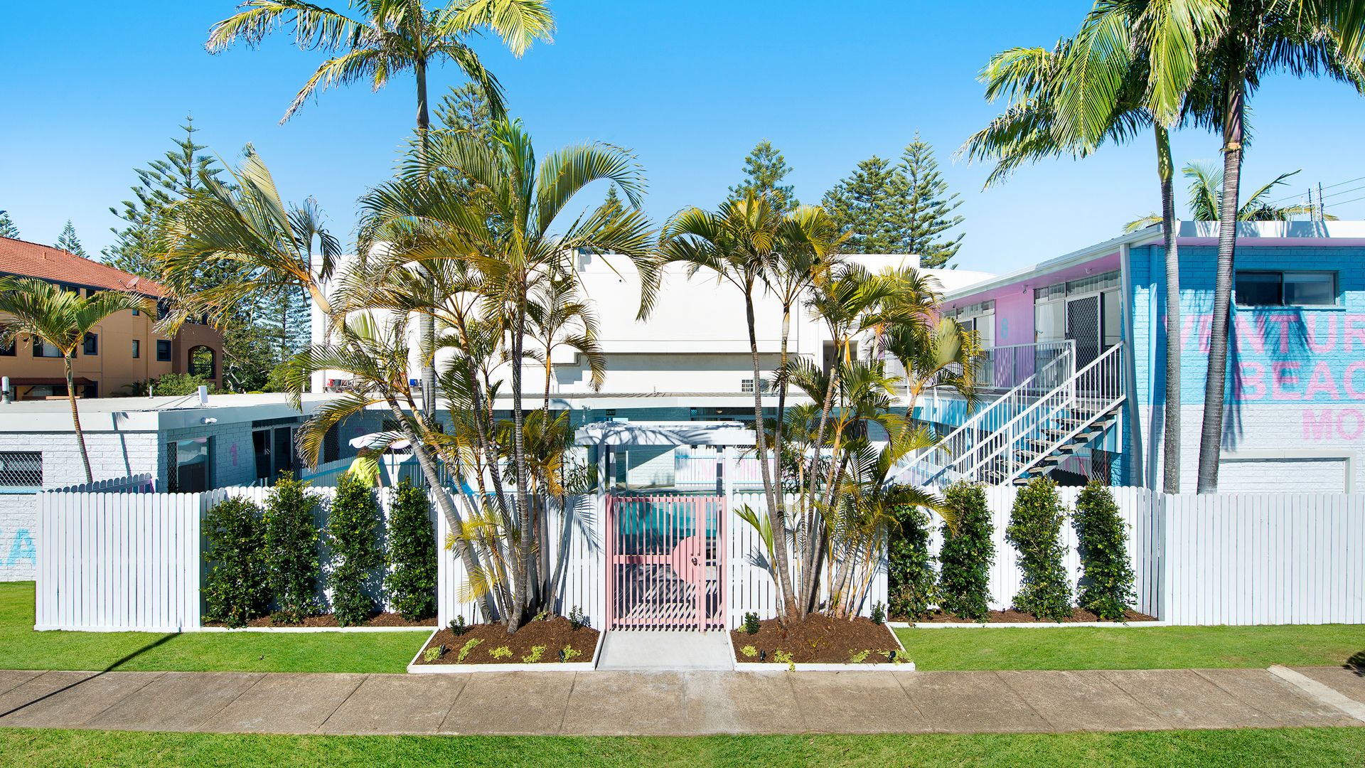 Ventura Beach Motel - 1 Bedroom Unit 8