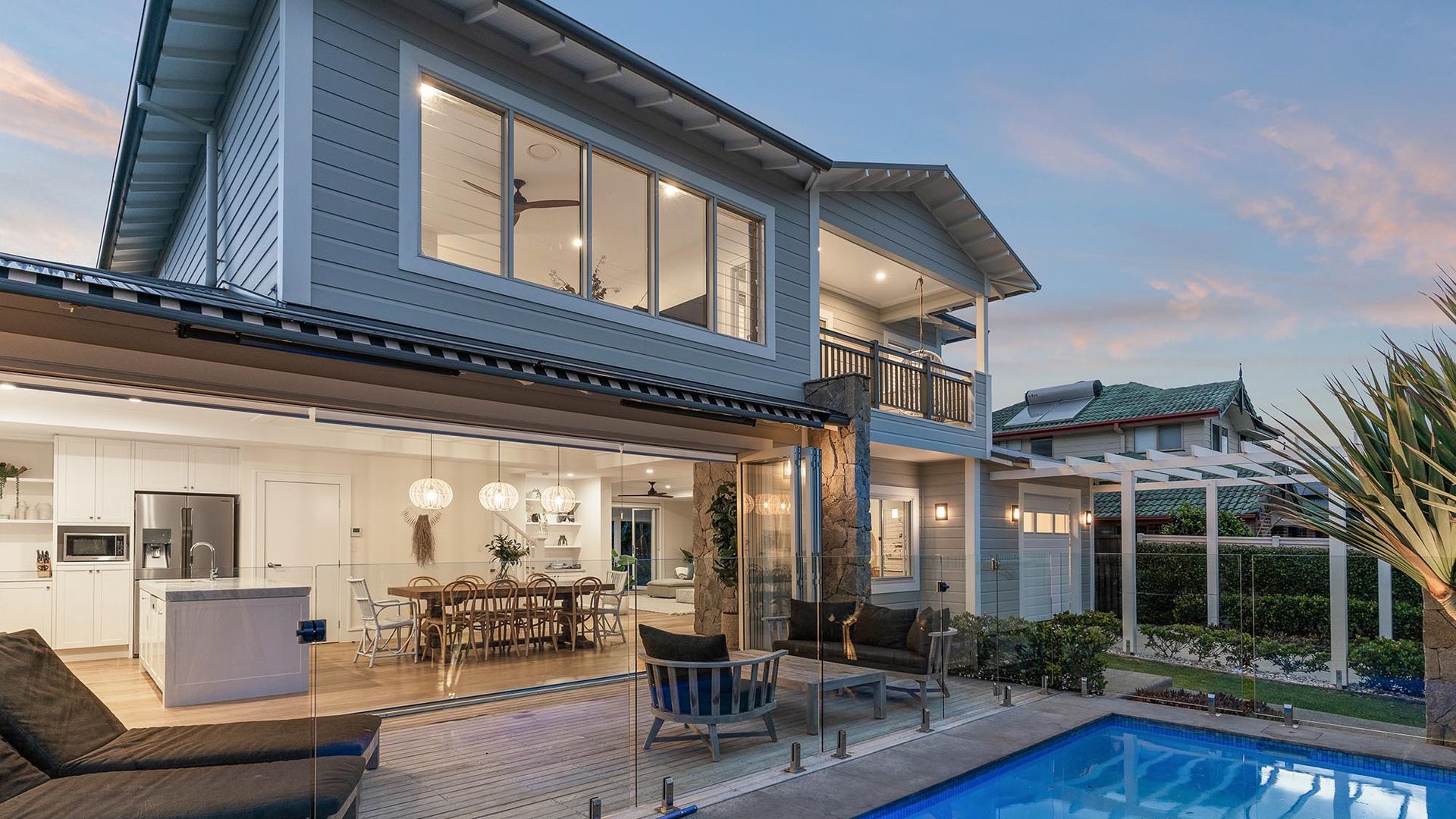 Orana Byron – luxurious 4 BR home with heated pool