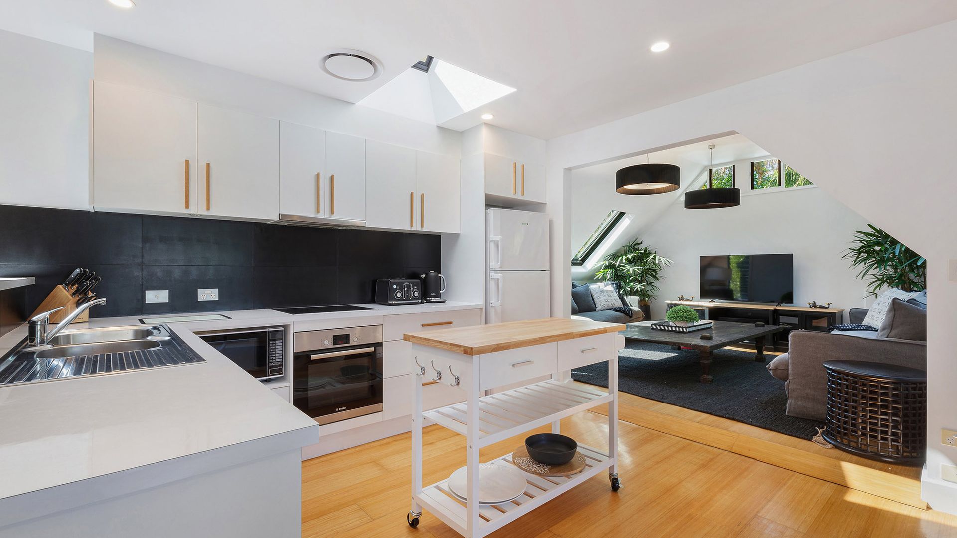 A Top Spot – Clarkes Beach at your doorstep