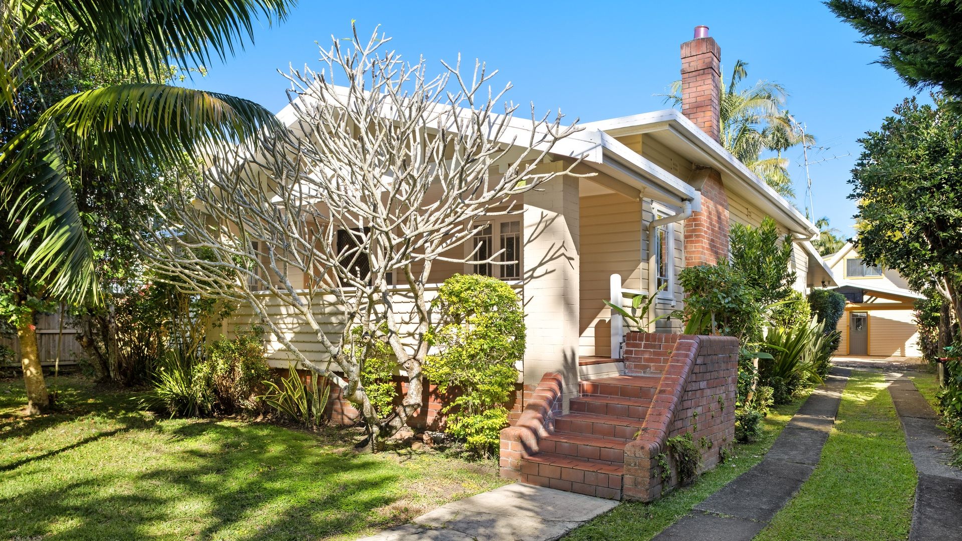 Coastal Serenity – minutes to town & Clarkes Beach