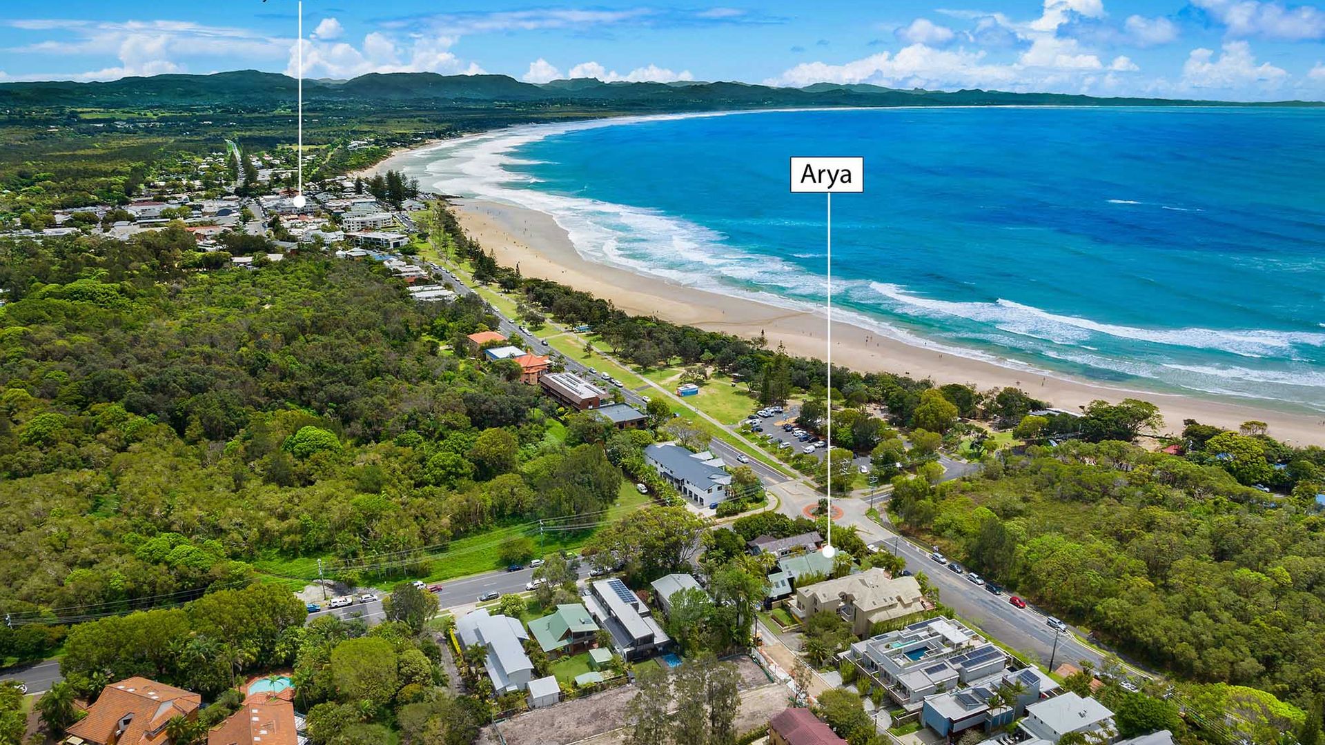 Arya – renovated 4 BR retreat near Clarkes Beach