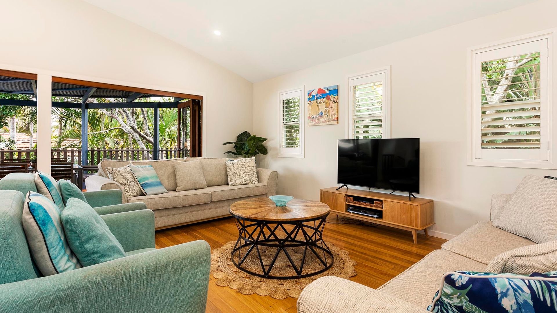 Beach House at Tallows – pet-friendly 4 BR retreat
