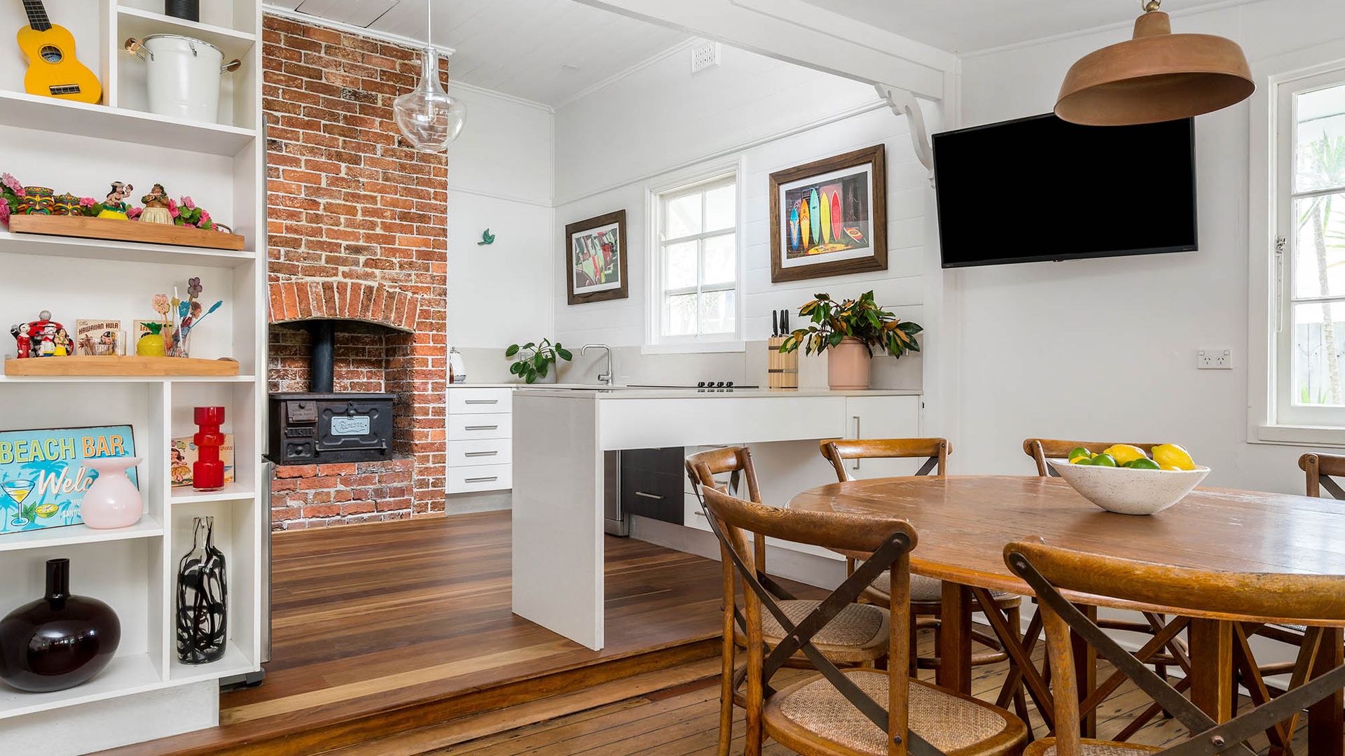Gidgets House – renovated beach house with hot tub