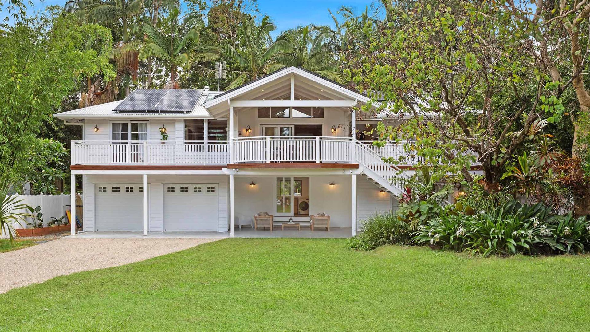 Golden Hus – spacious South Golden Beach home