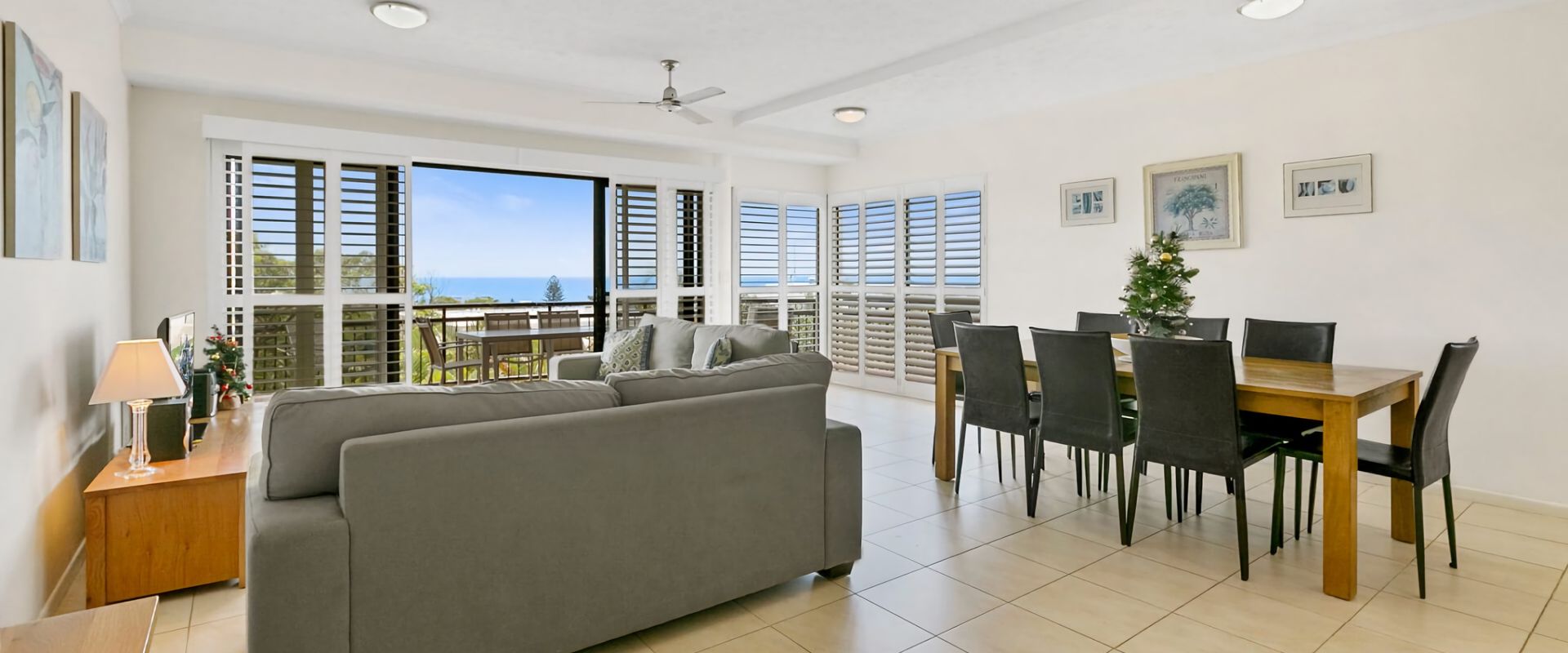 6 Seabreeze – Spacious Newly Renovated Apartment with Ocean Views