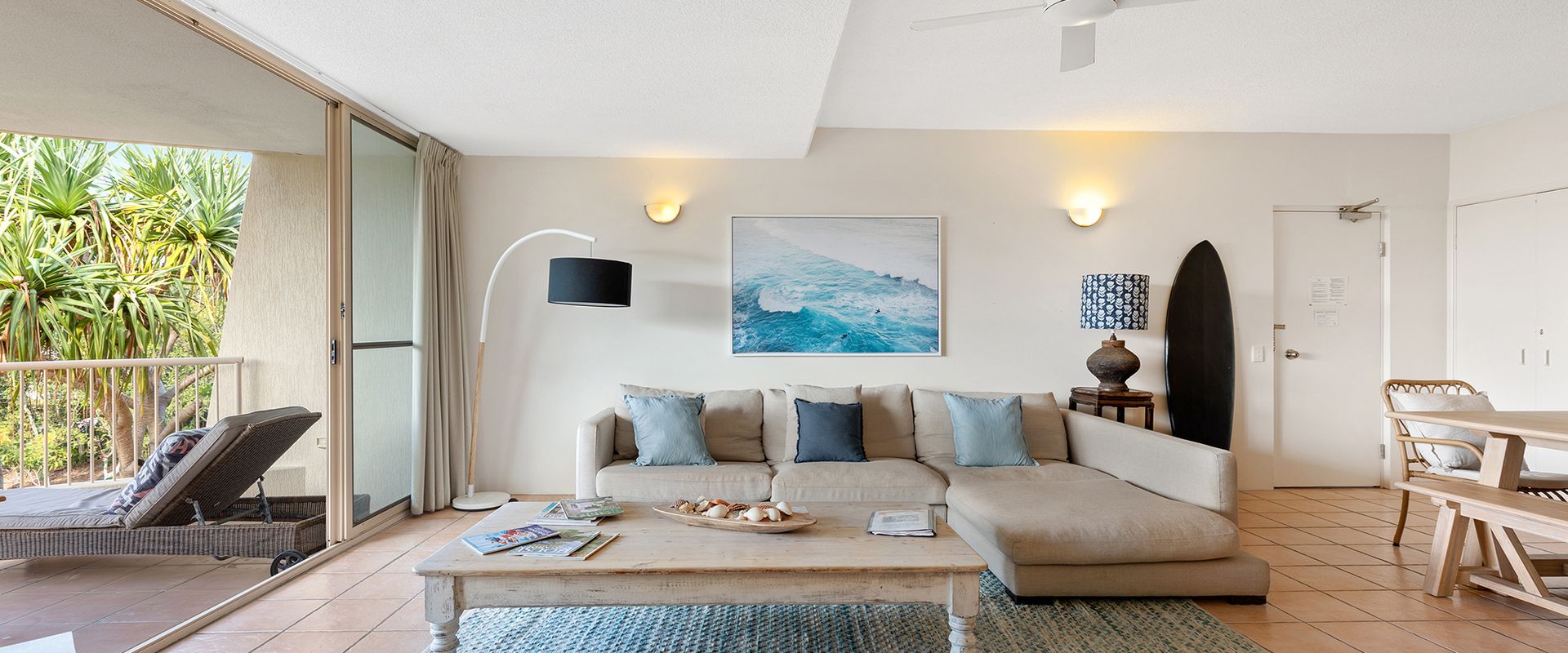 6 Nereus Elegant Beach Side Apartment – Simply Perfect