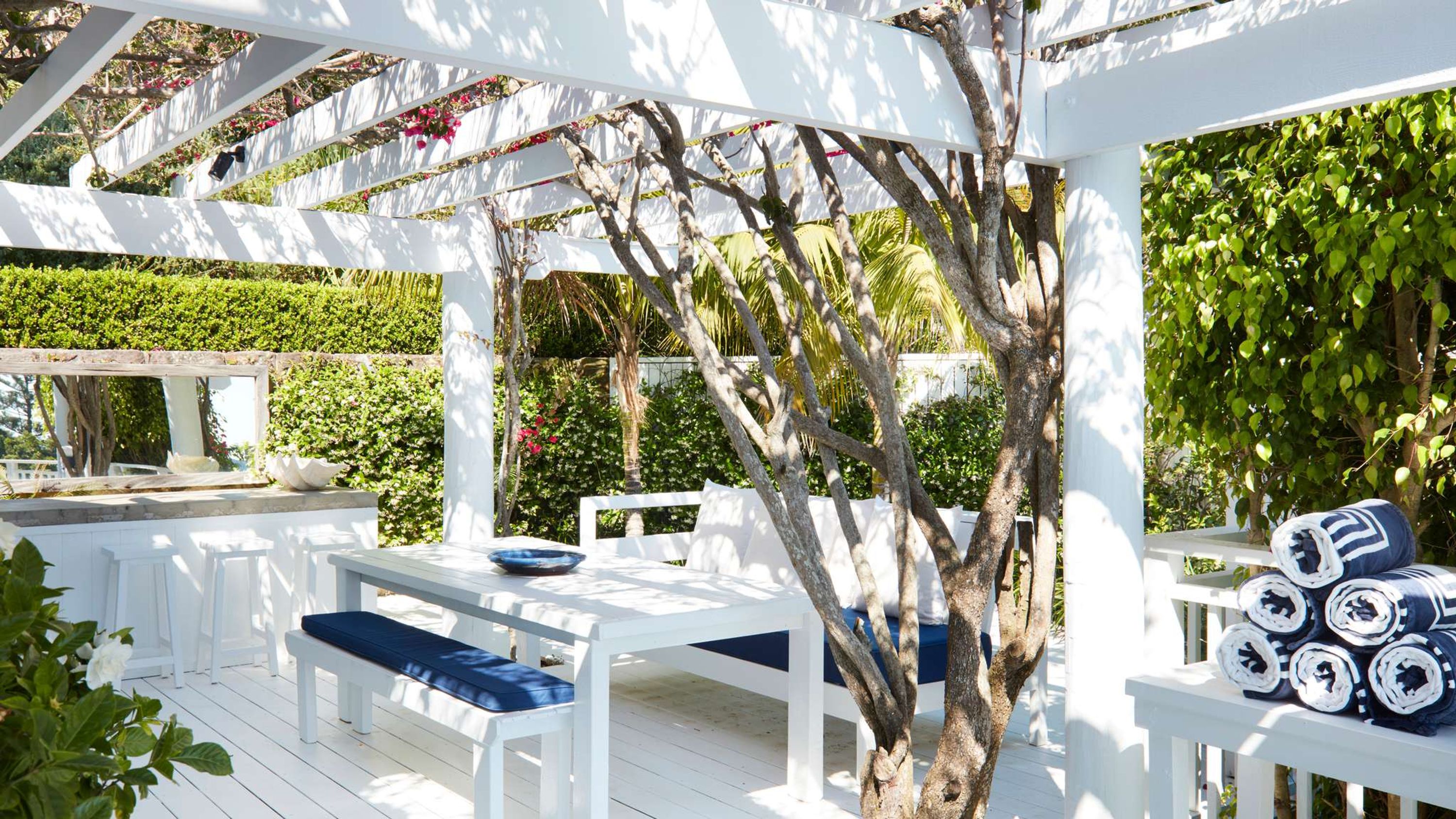 The White House | Contemporary Hotels