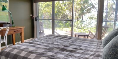   Flat Rock Beach House