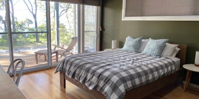   Flat Rock Beach House
